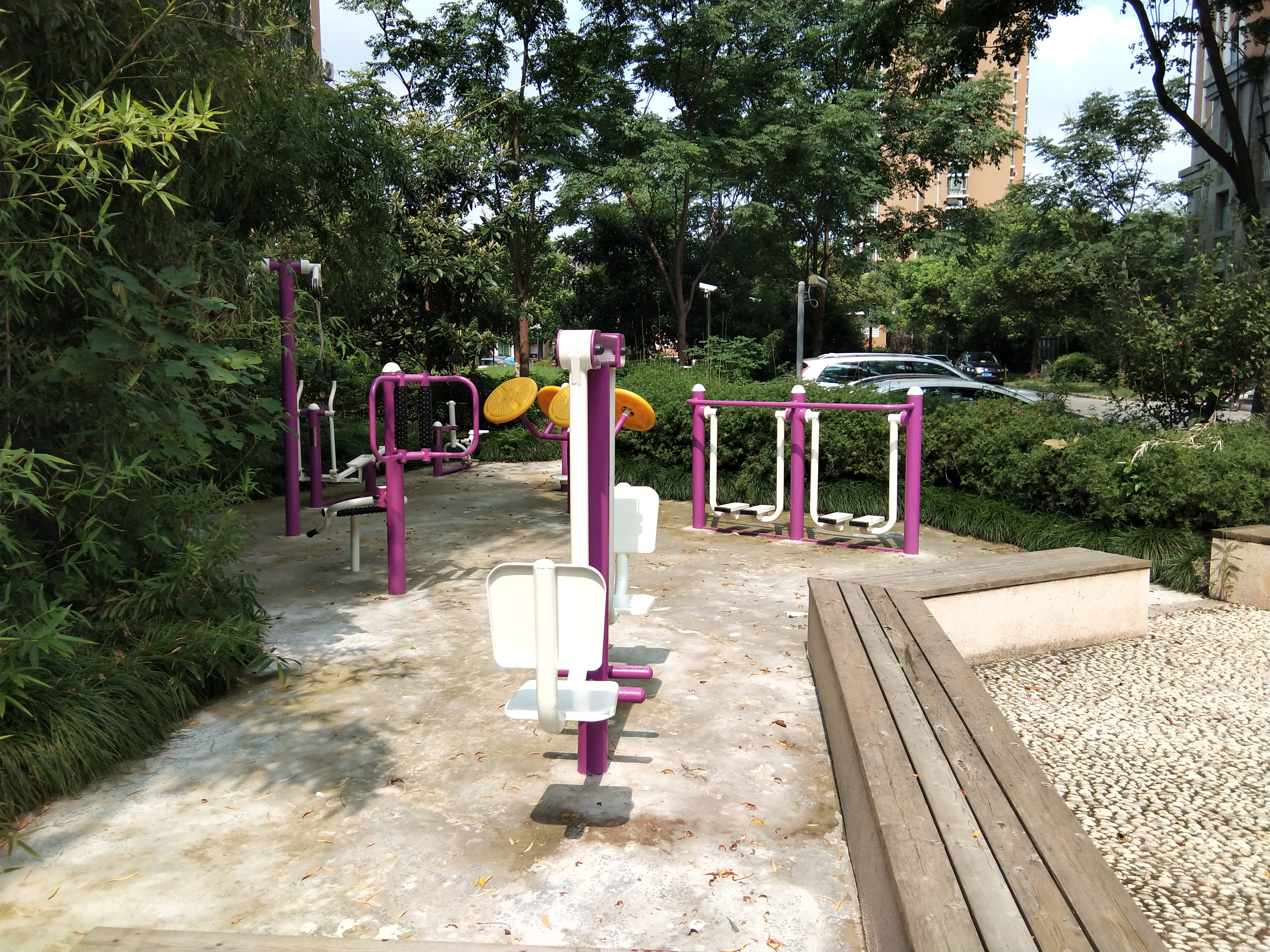 沁春園三村三期健身點