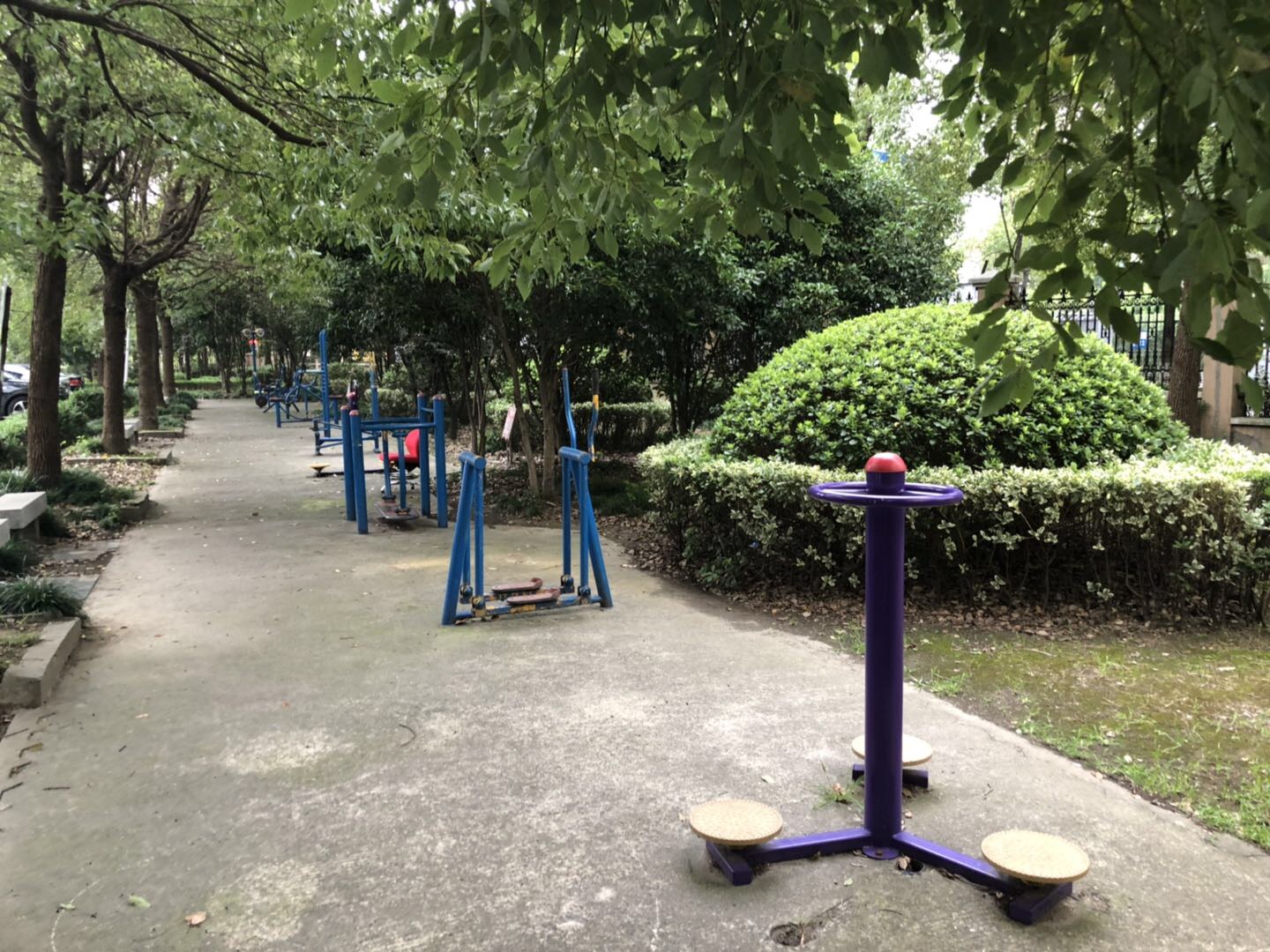 嘉華社區(qū)曹江公寓健身點(diǎn)