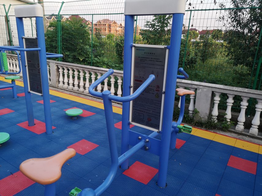 雙立柱扭腰器 雙立柱扭腰器