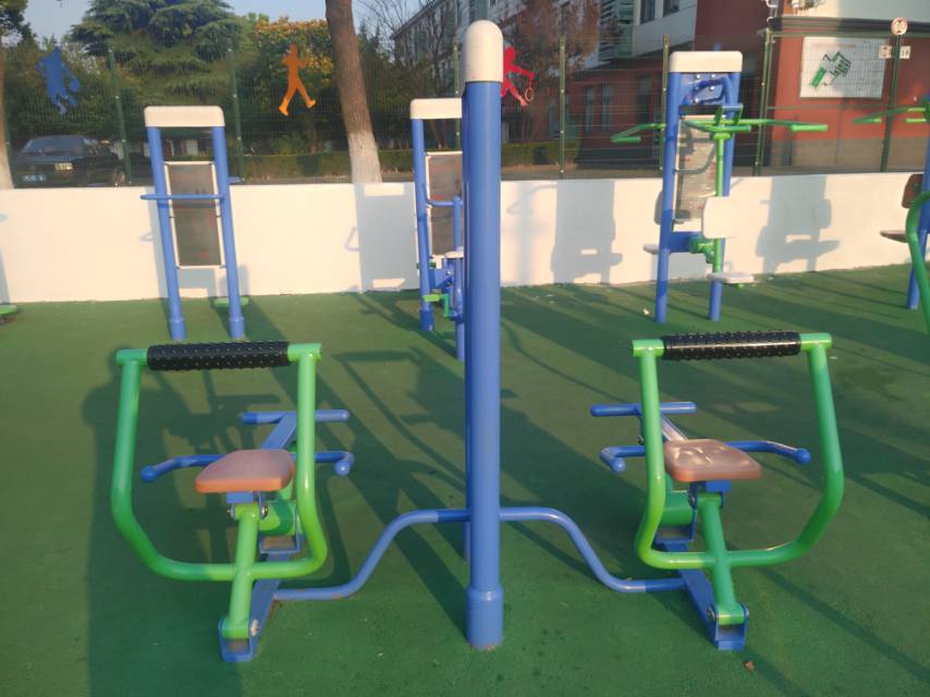 雙立柱背部訓(xùn)練器 雙立柱背部訓(xùn)練器