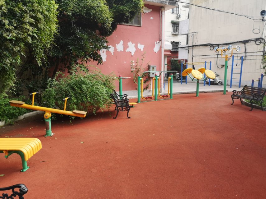 航華四村一居委健身苑點(diǎn)B