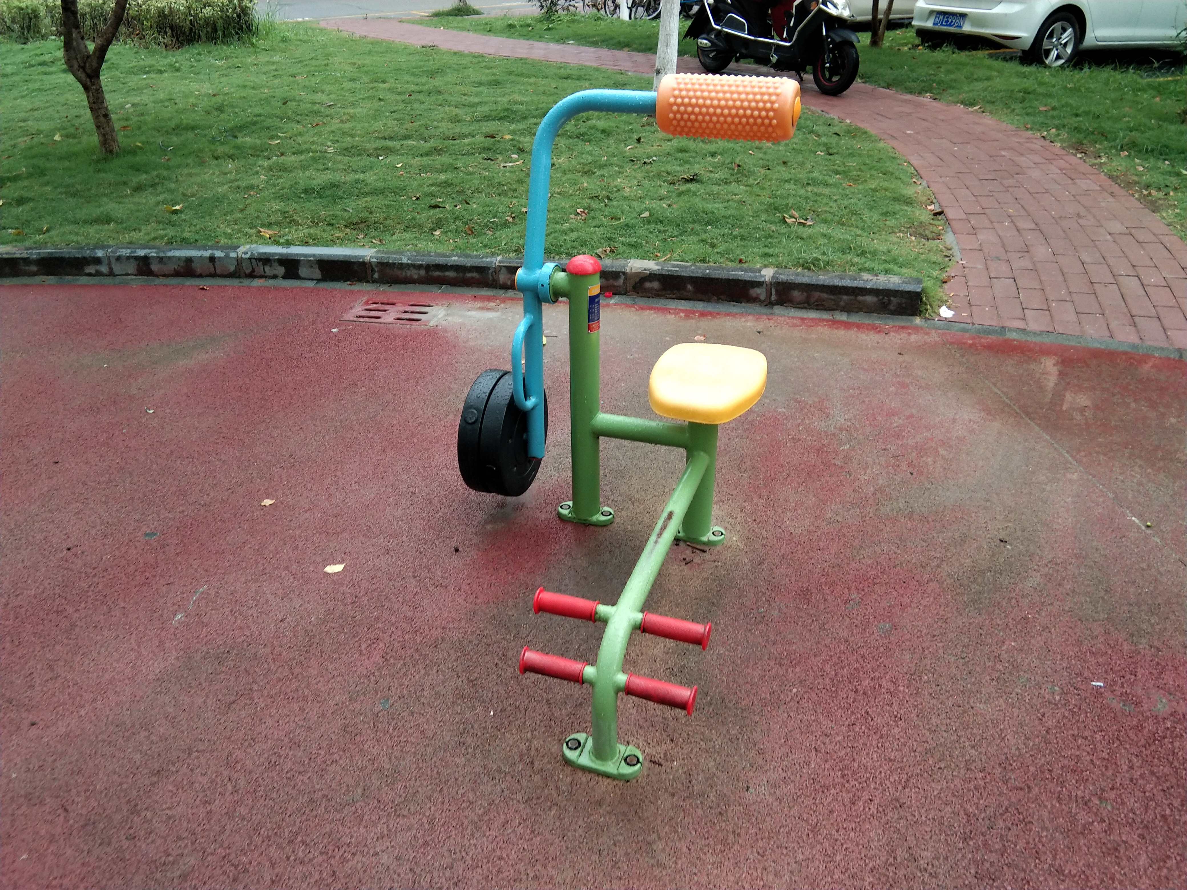 腹背鍛煉器 腹背鍛煉器