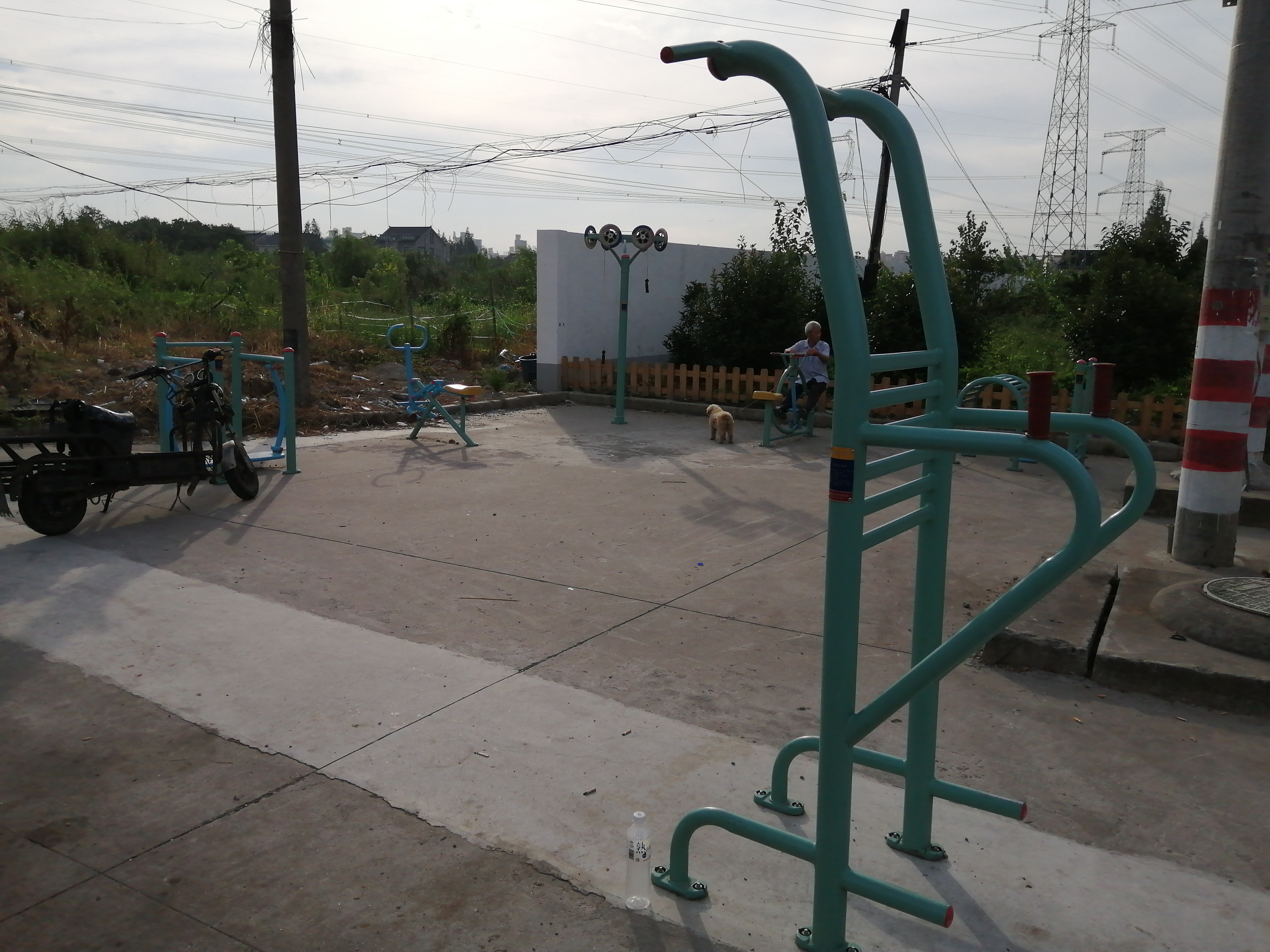 南一居委小區(qū)市民健身點(diǎn)