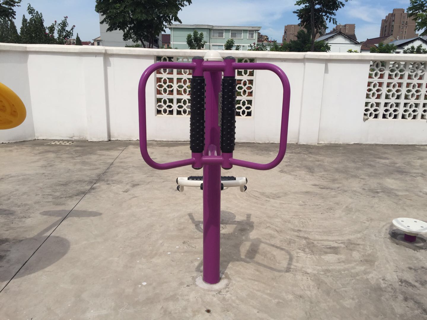 坐式腰背按摩器 坐式腰背按摩器