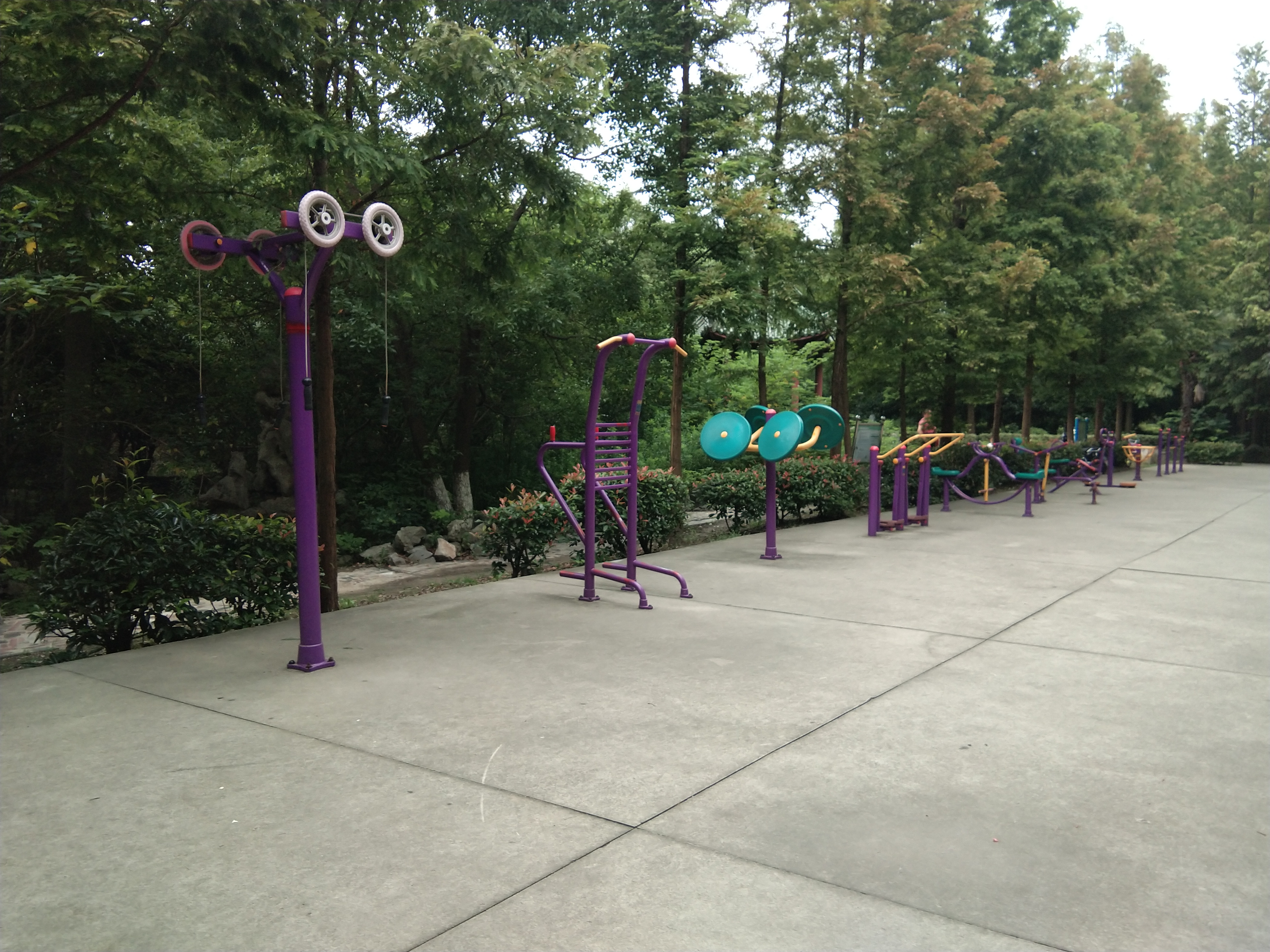 奉城鎮洪廟小公園市民益智健身苑點