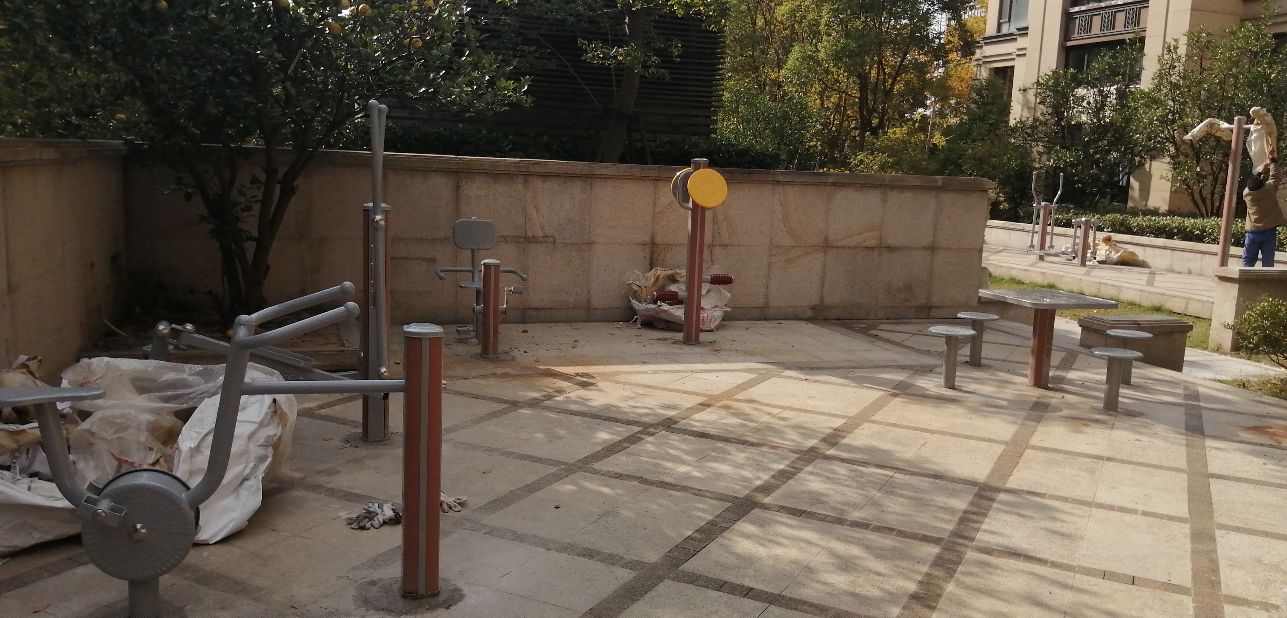 靜安區彭浦鎮江場西路1366弄居委健身點