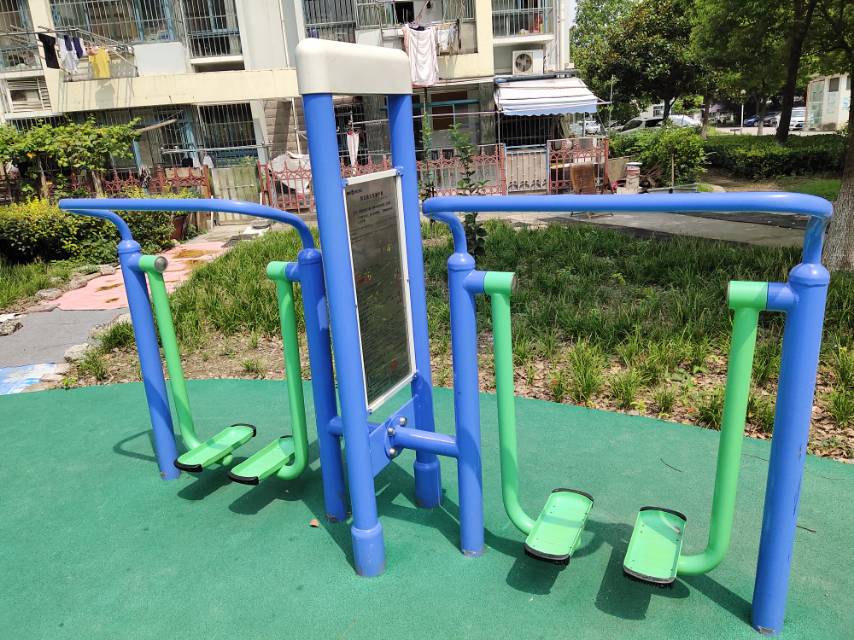 雙立柱太空漫步器