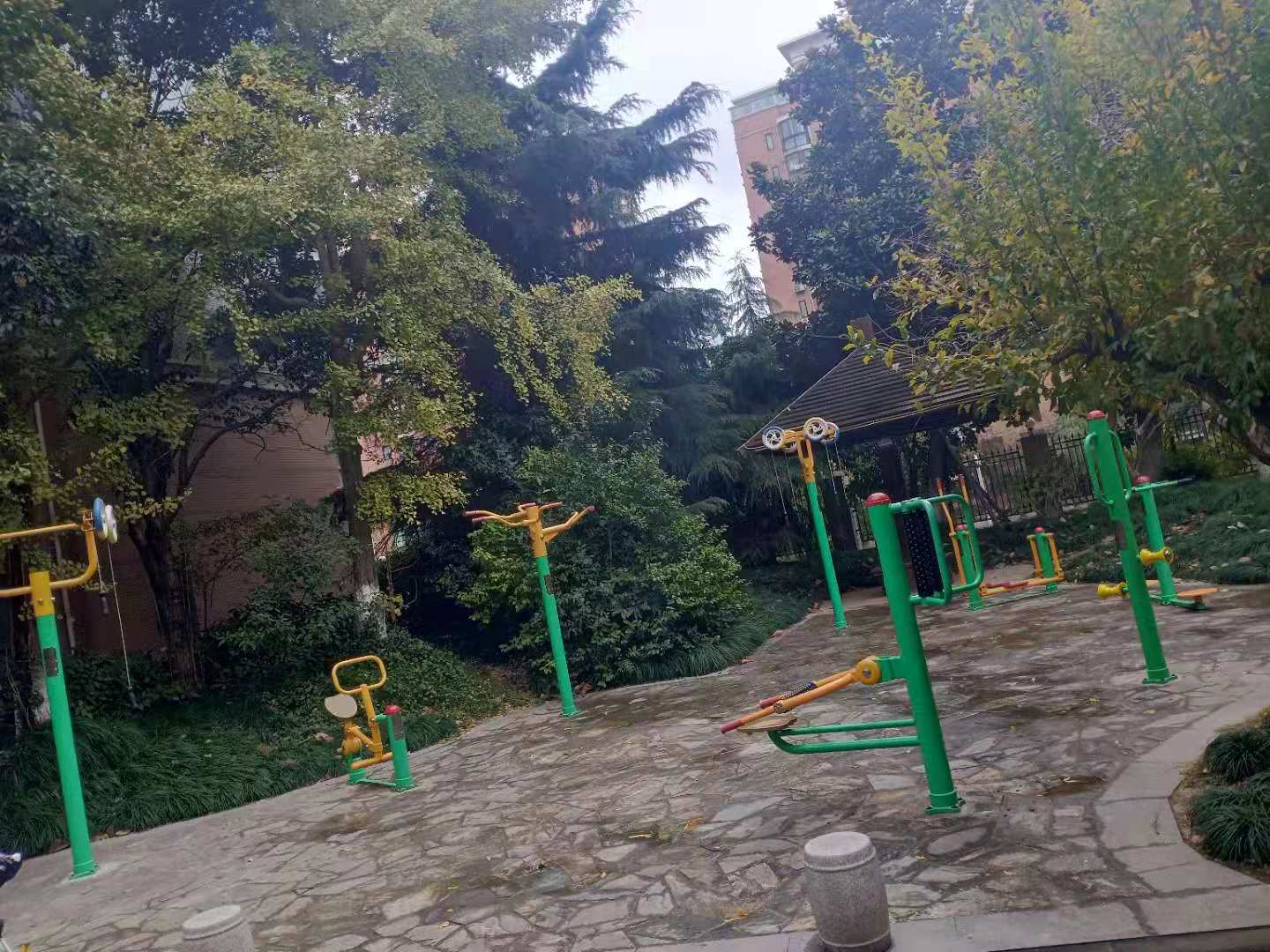 錦繡江南居委耕讀園小區健身點