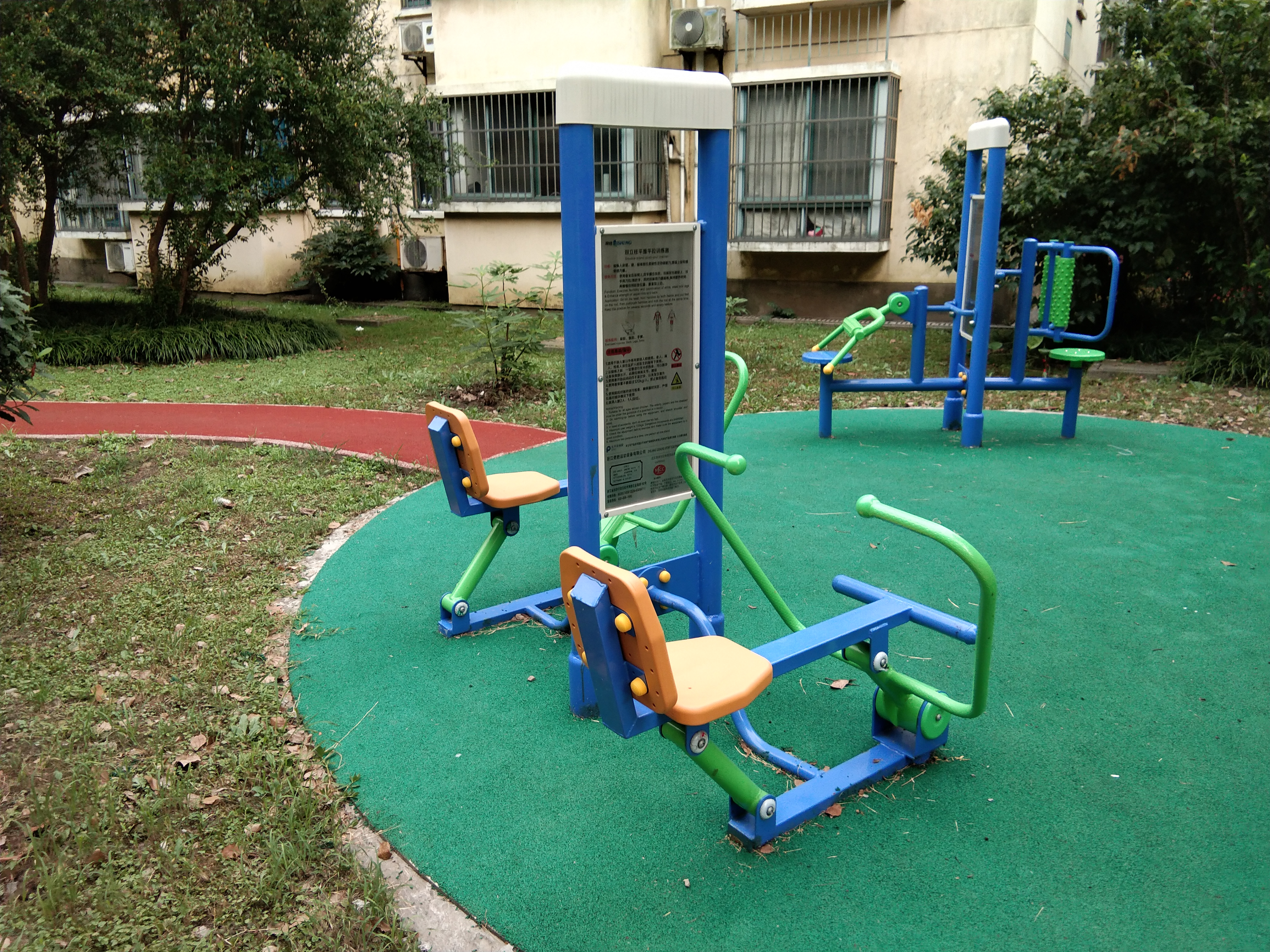 雙立柱平推平拉訓(xùn)練器