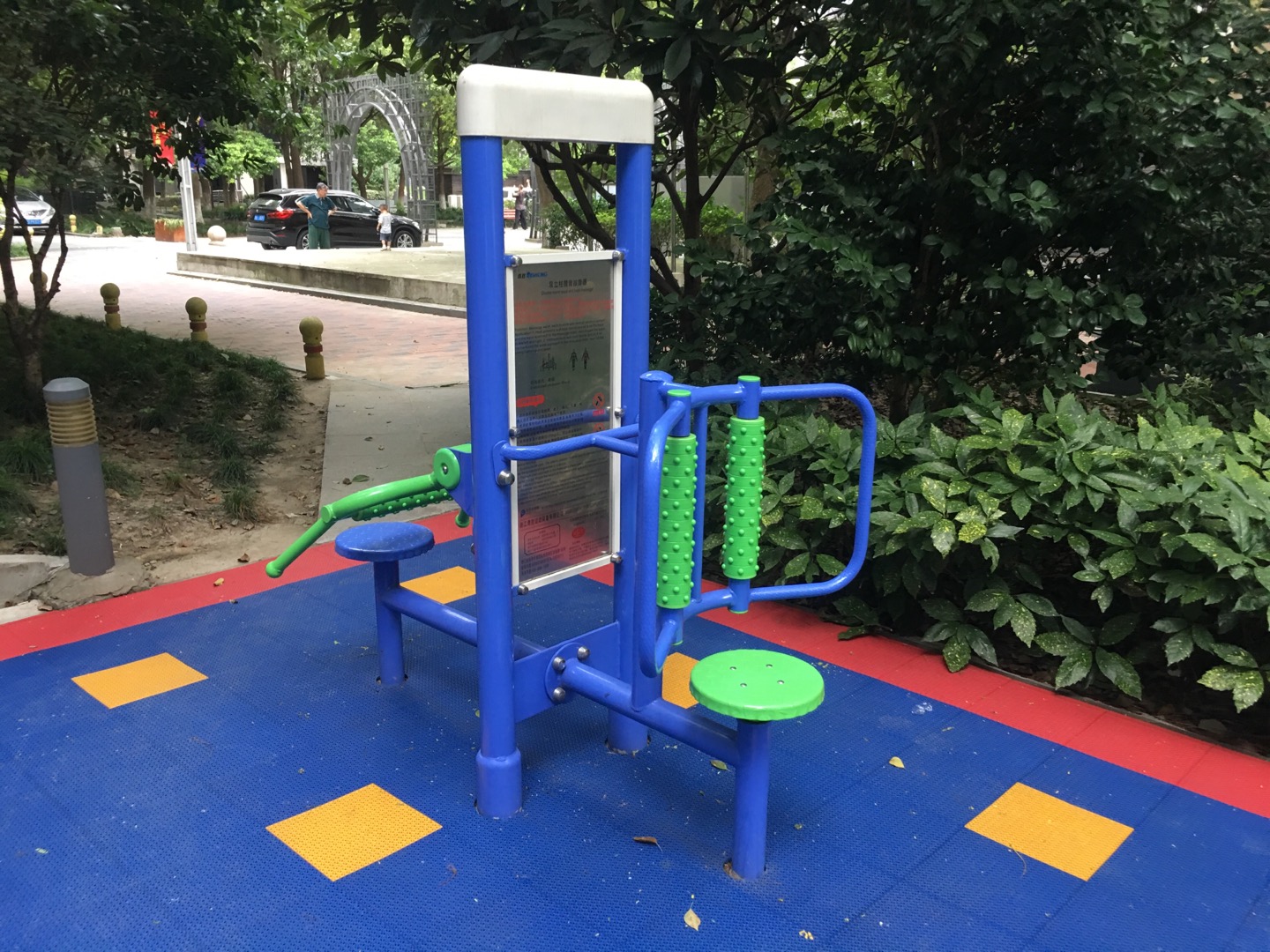 雙立柱腰背按摩器