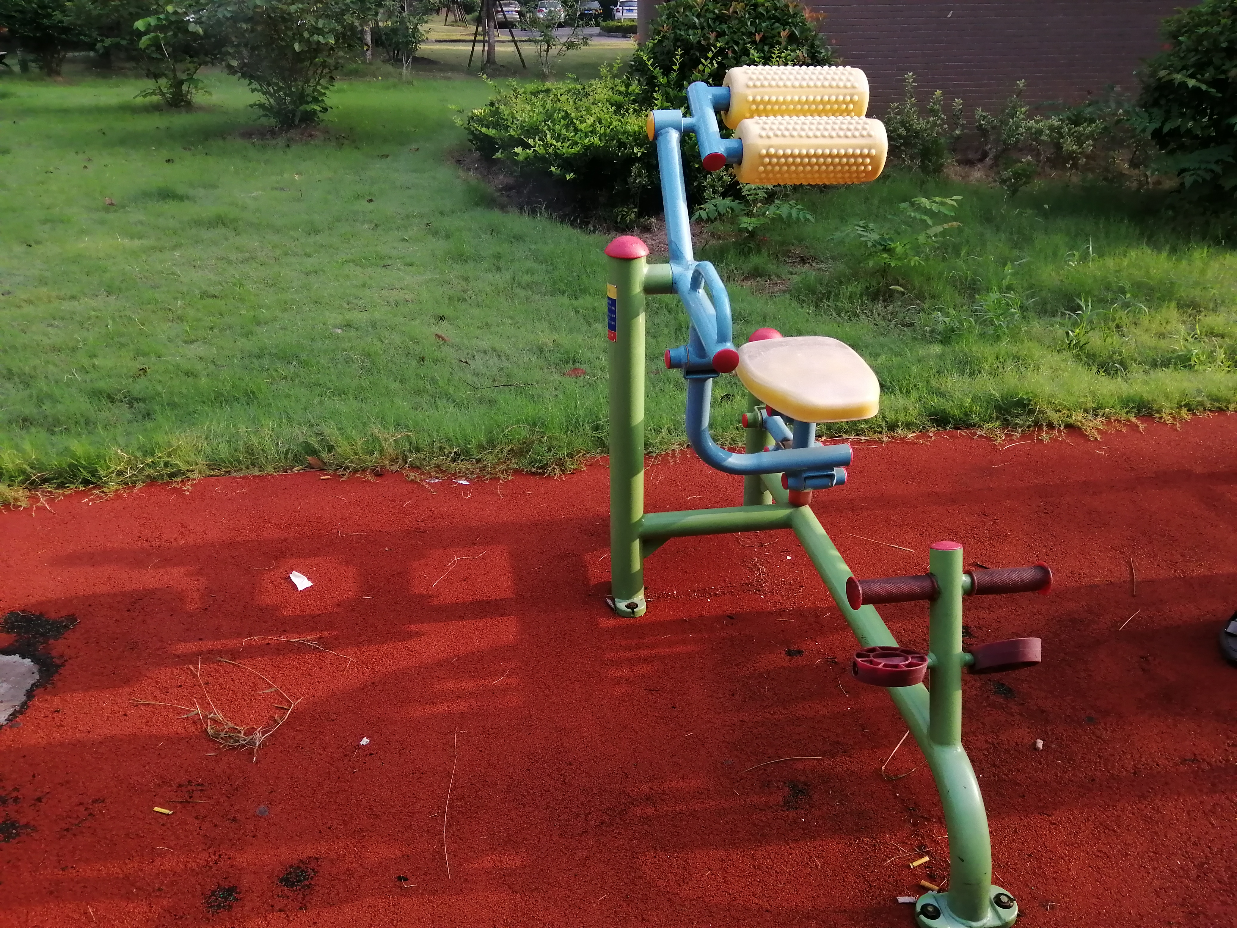 腹背鍛煉器 腹背鍛煉器