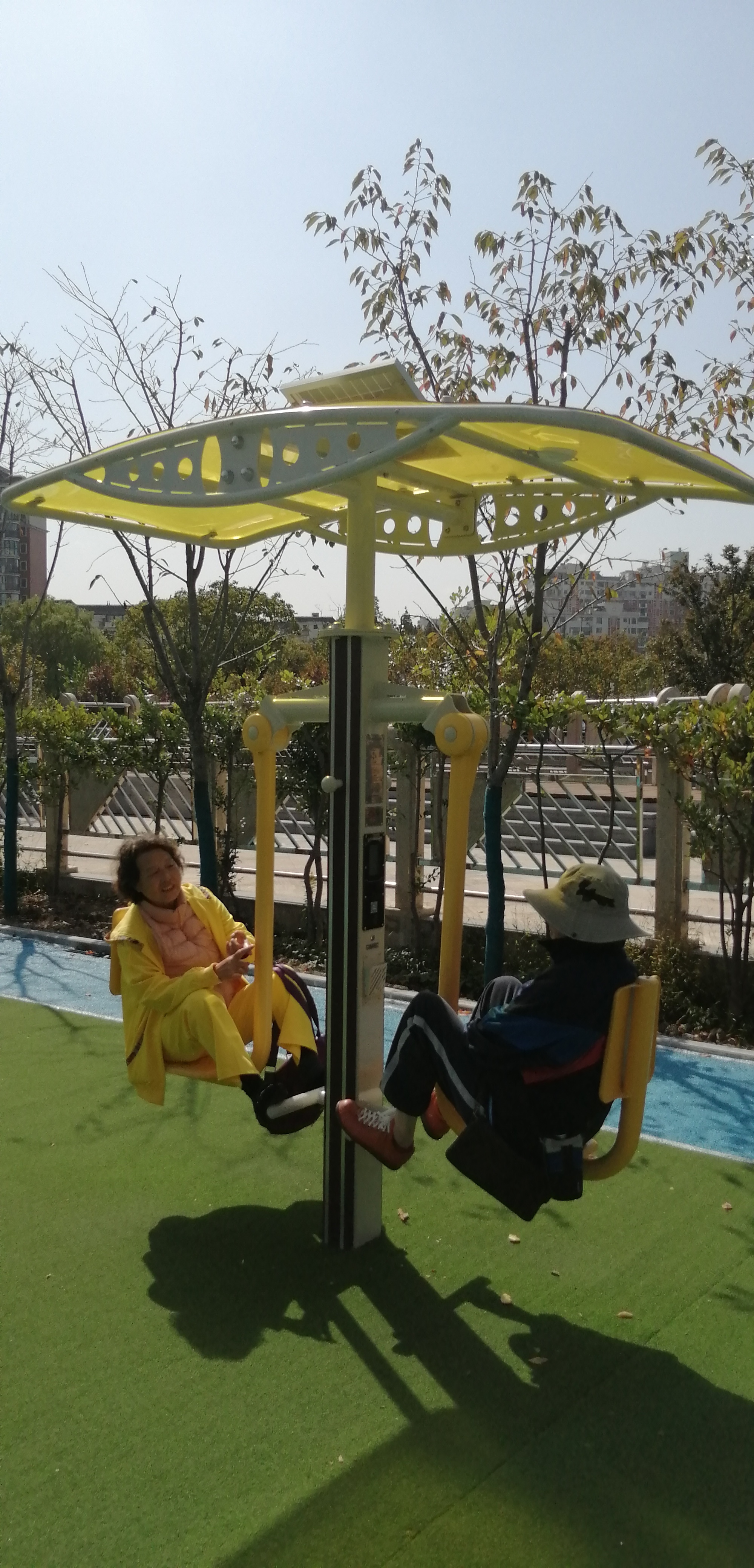 雙位智能坐蹬訓練器