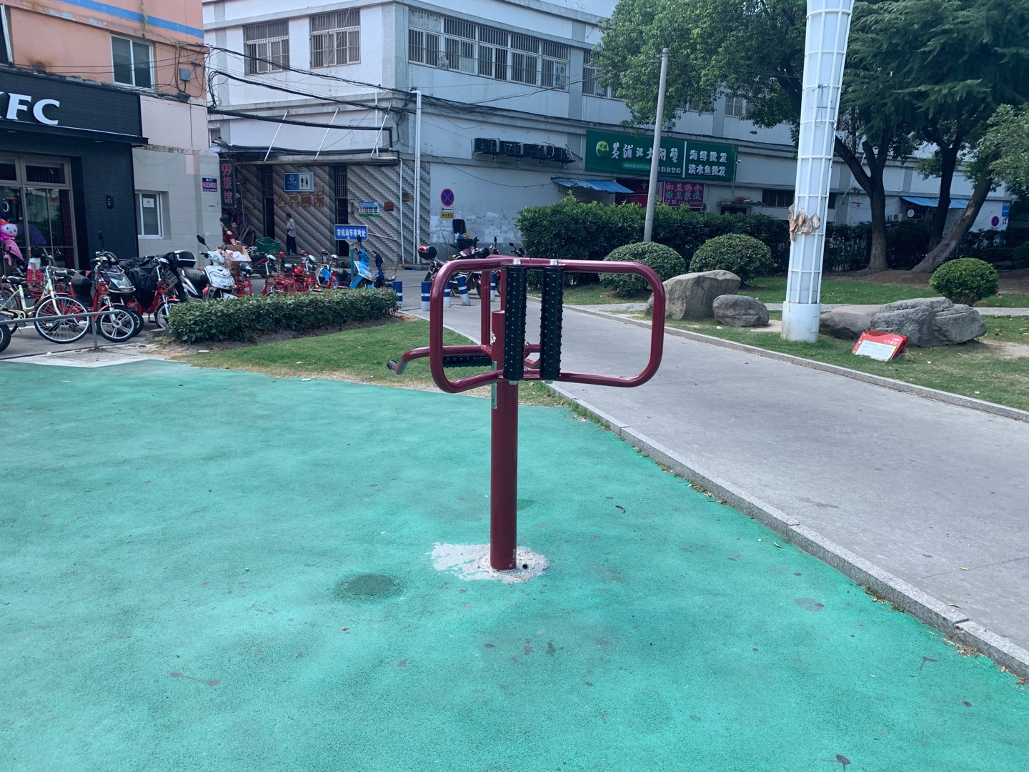 腰背按摩器 腰背按摩器