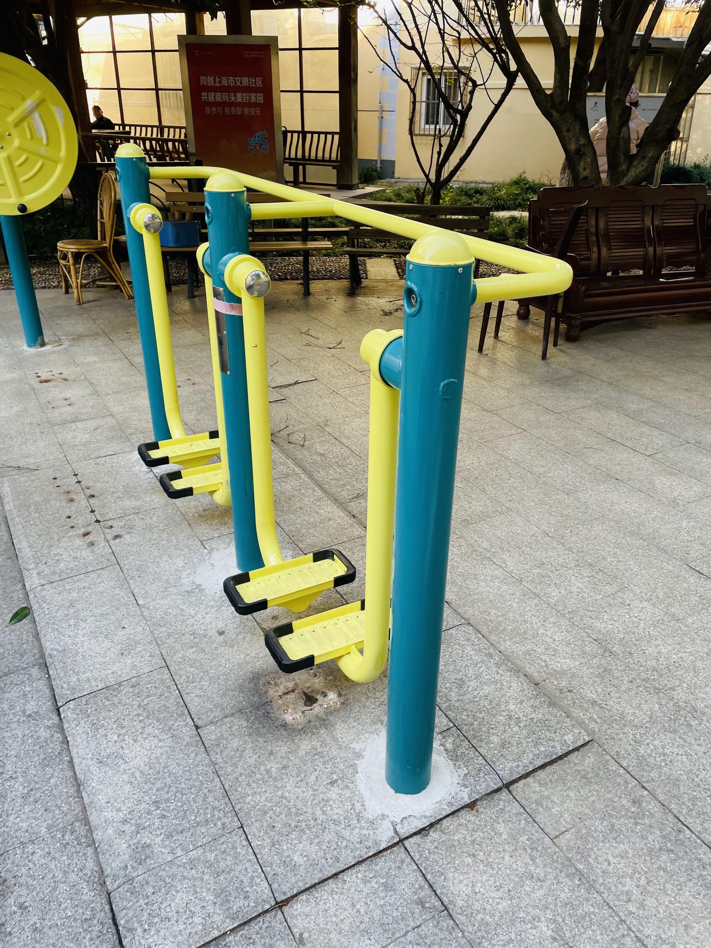 二位智能太空漫步機