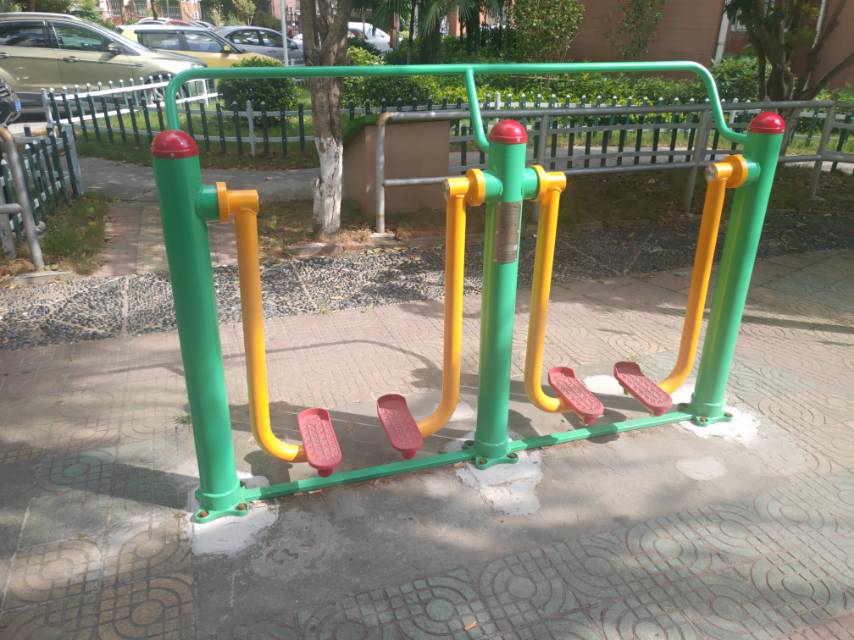 兩聯漫步機 兩聯漫步機