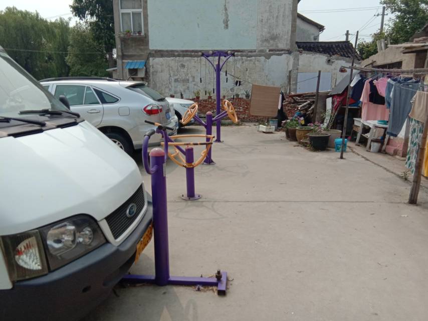 立新村六隊(duì)市民健身點(diǎn)