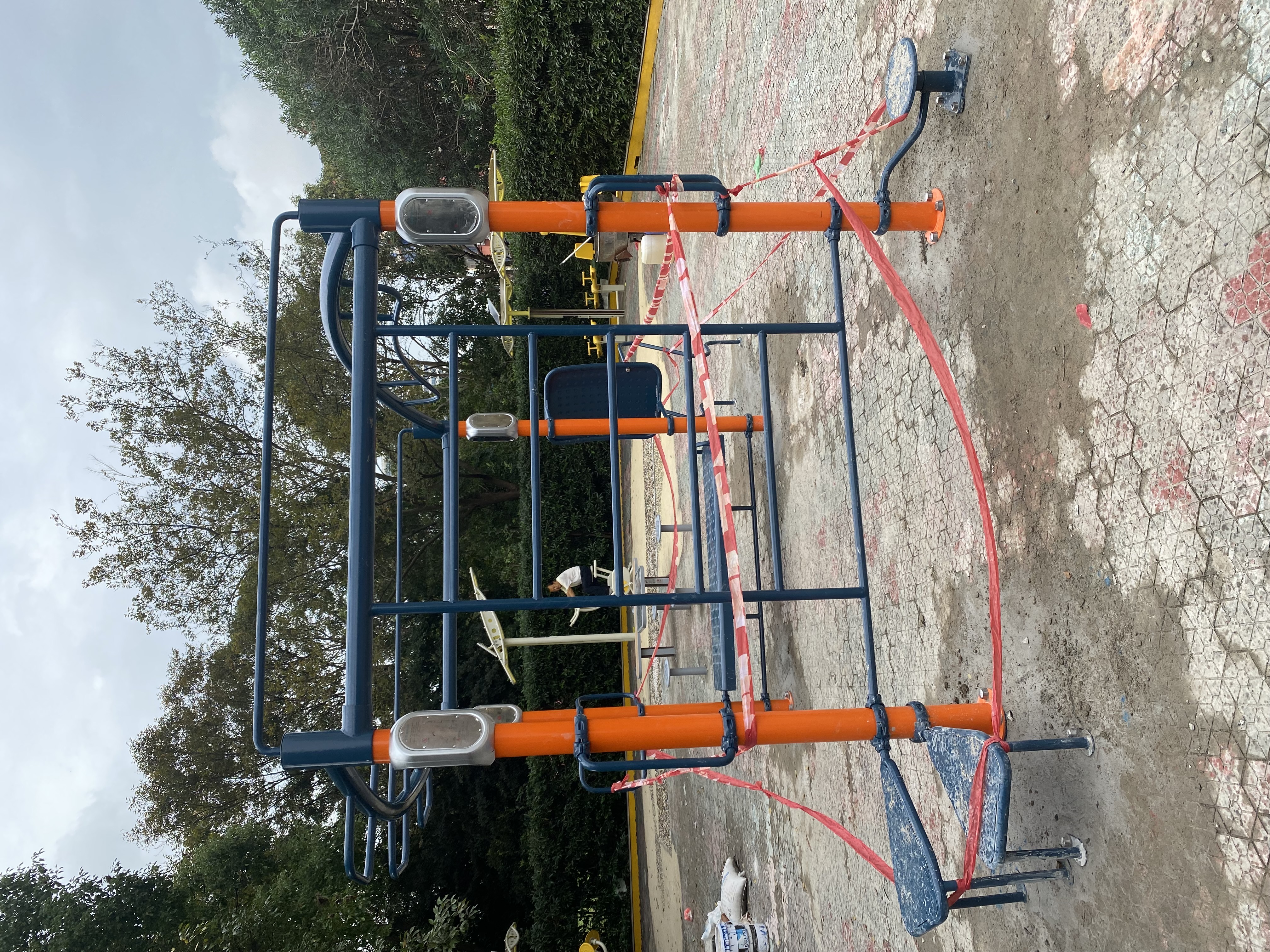 多功能訓(xùn)練器