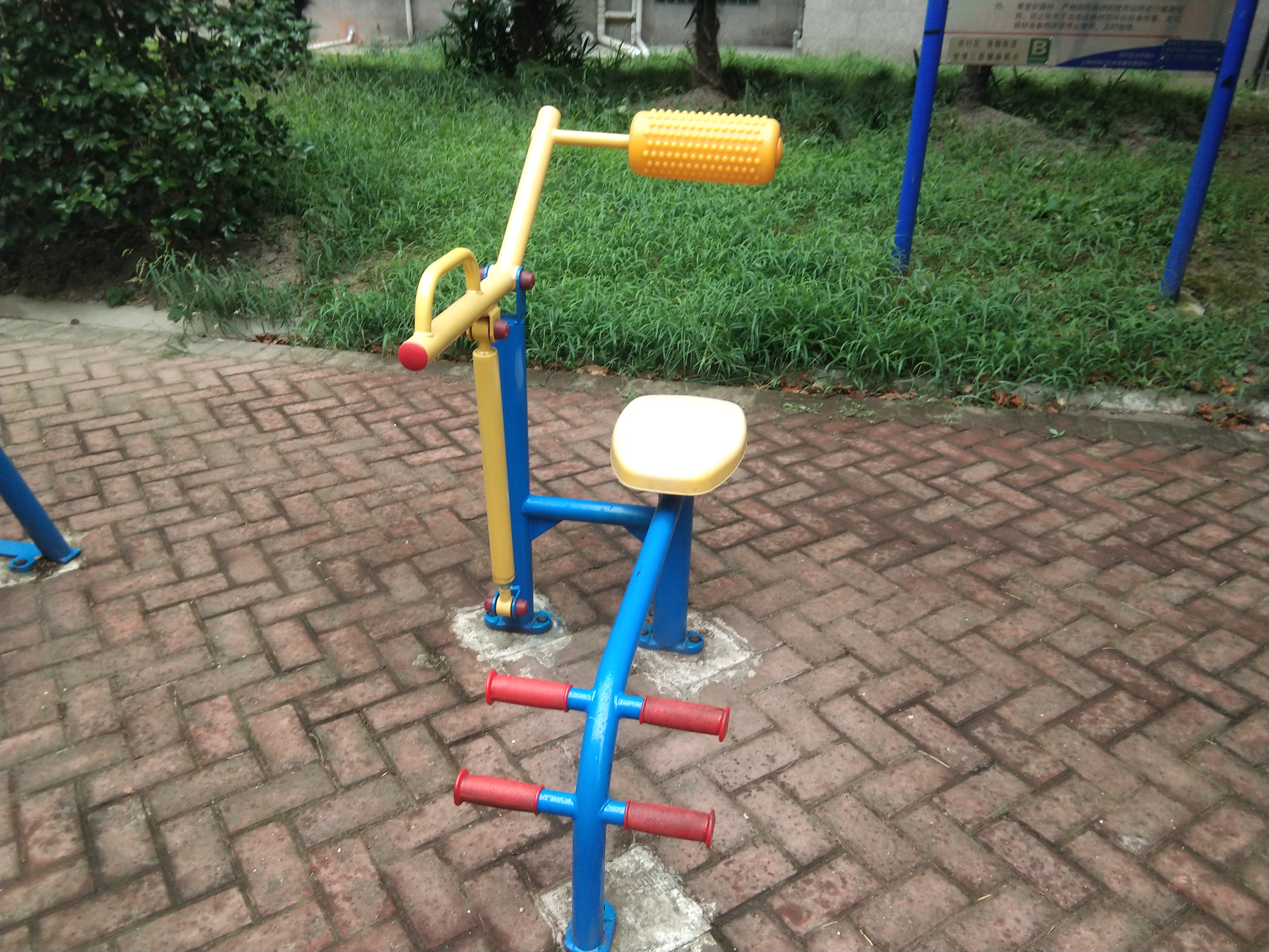 腹背鍛煉器 腹背鍛煉器