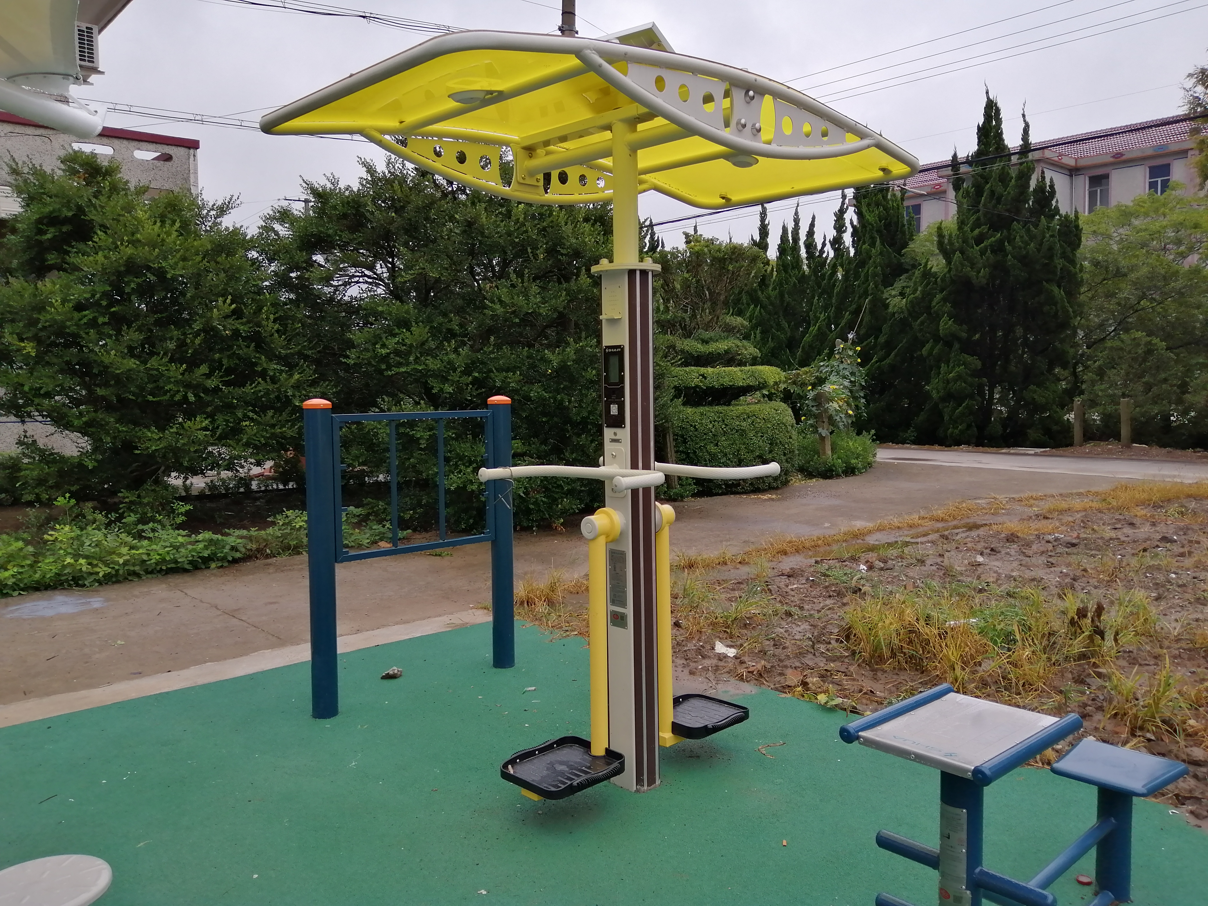 雙位智能橢圓漫步機