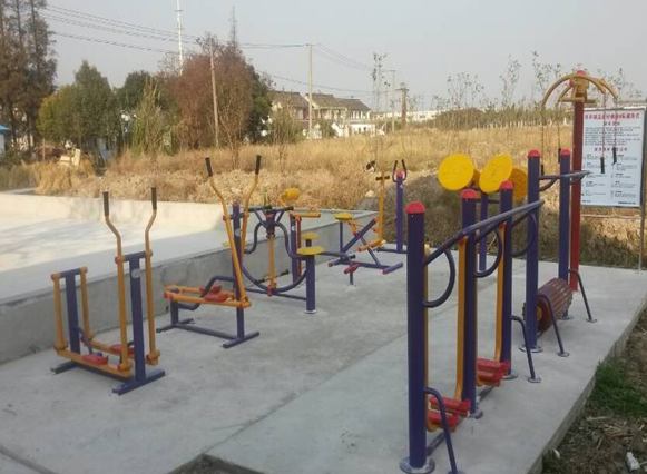 華亭鎮(zhèn)連俊村橫涇8隊健身點