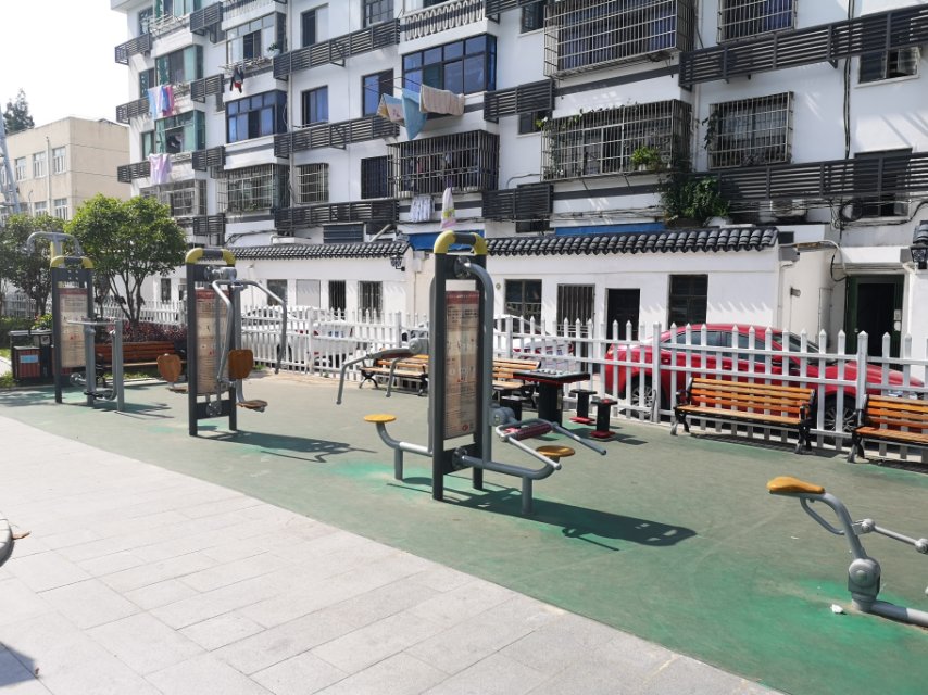 青城路微公園益智健身點(diǎn)