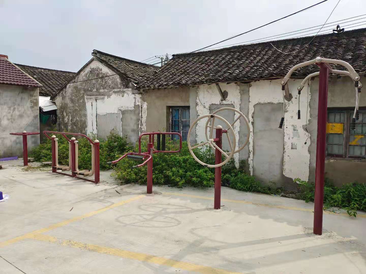 華亭鎮塔橋村4隊健身點