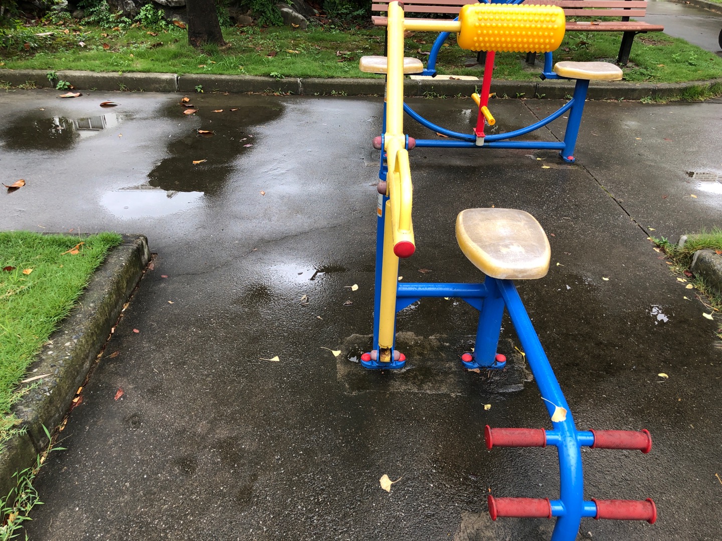 腹背鍛煉器 腹背鍛煉器