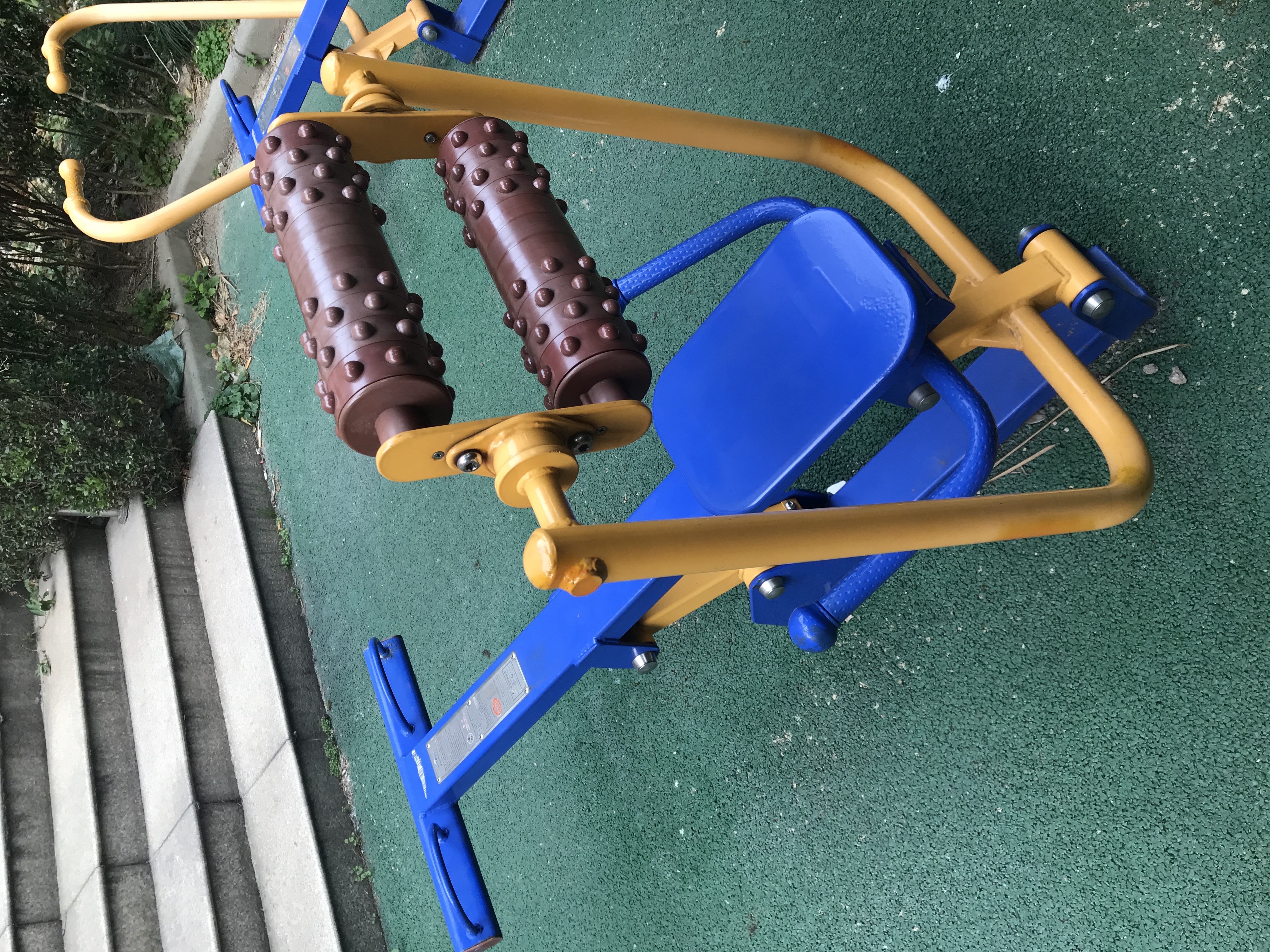 腹背屈伸訓練器