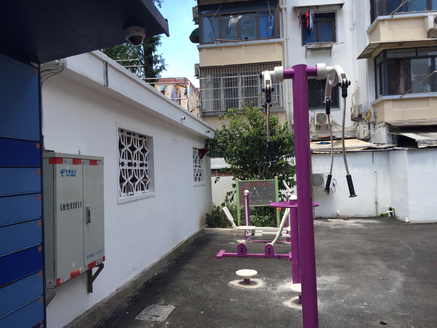 虹橋居委虹梅路2964弄健身點