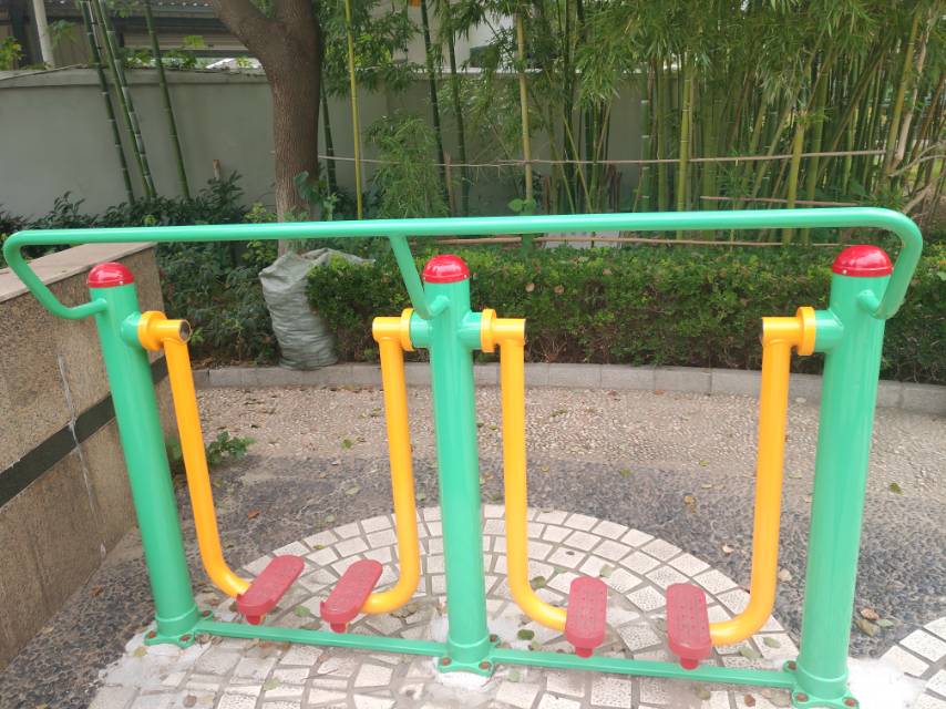 兩聯(lián)漫步機(jī)