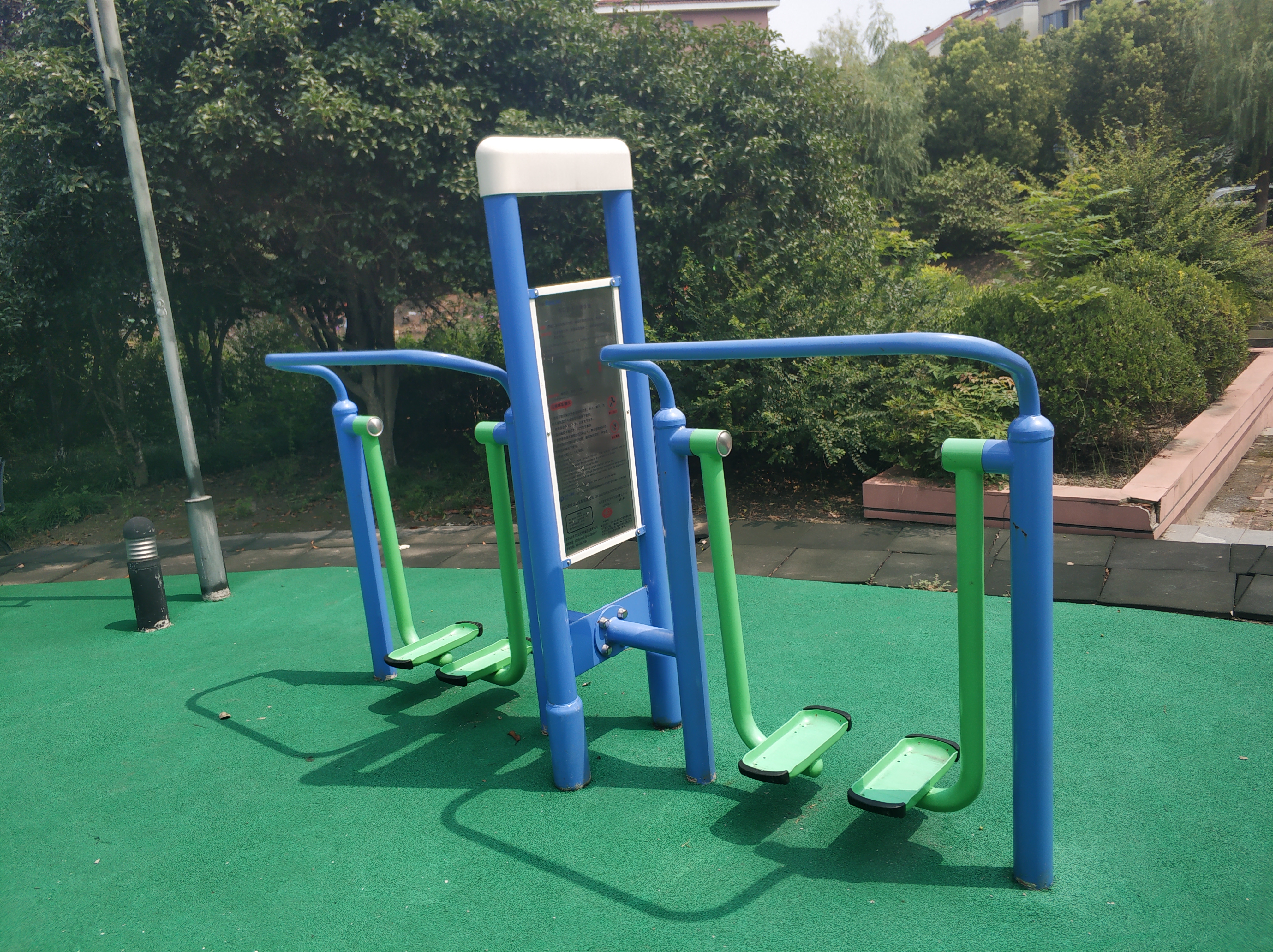 雙立柱太空漫步器