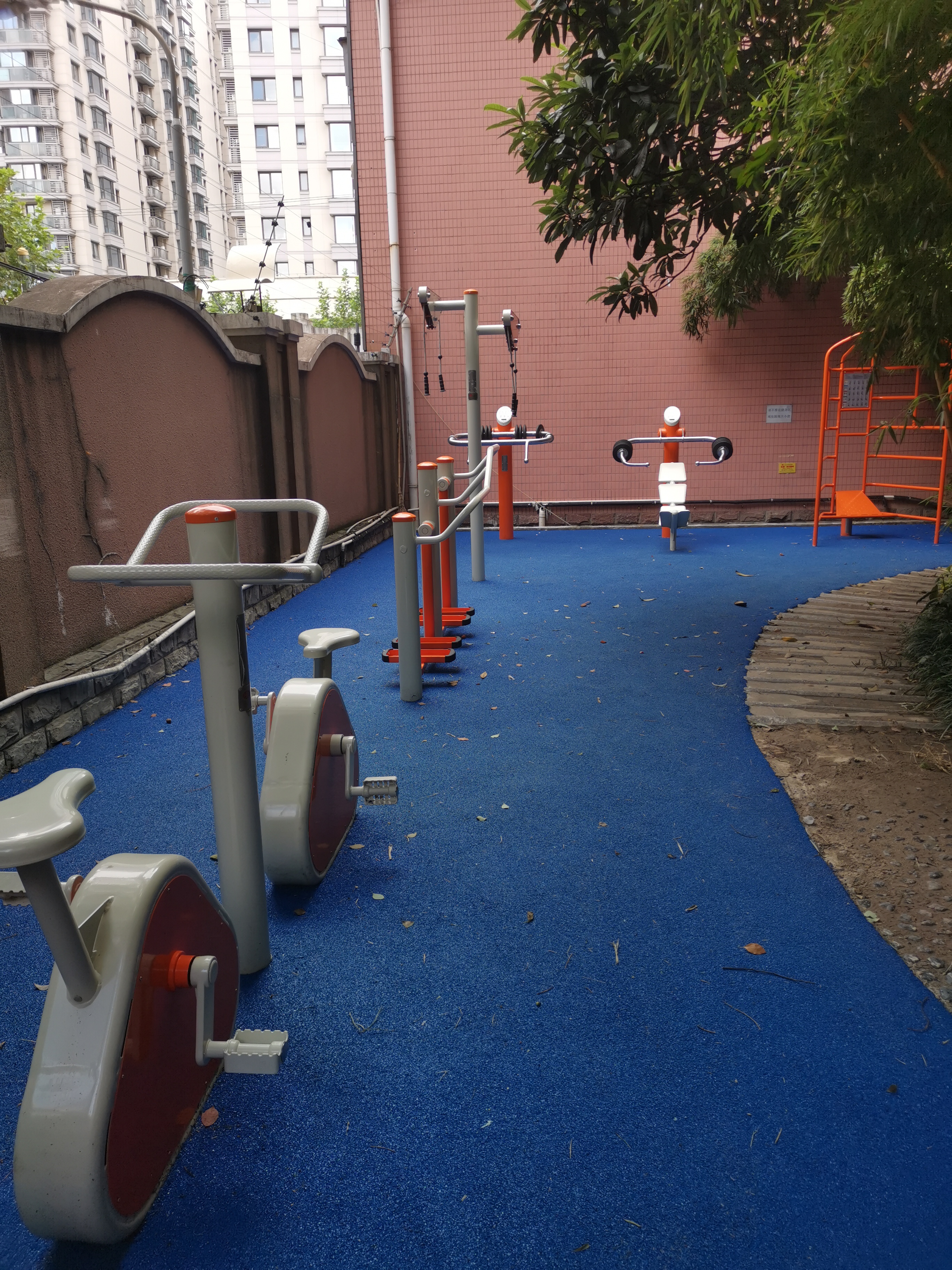 復旦居委健身苑