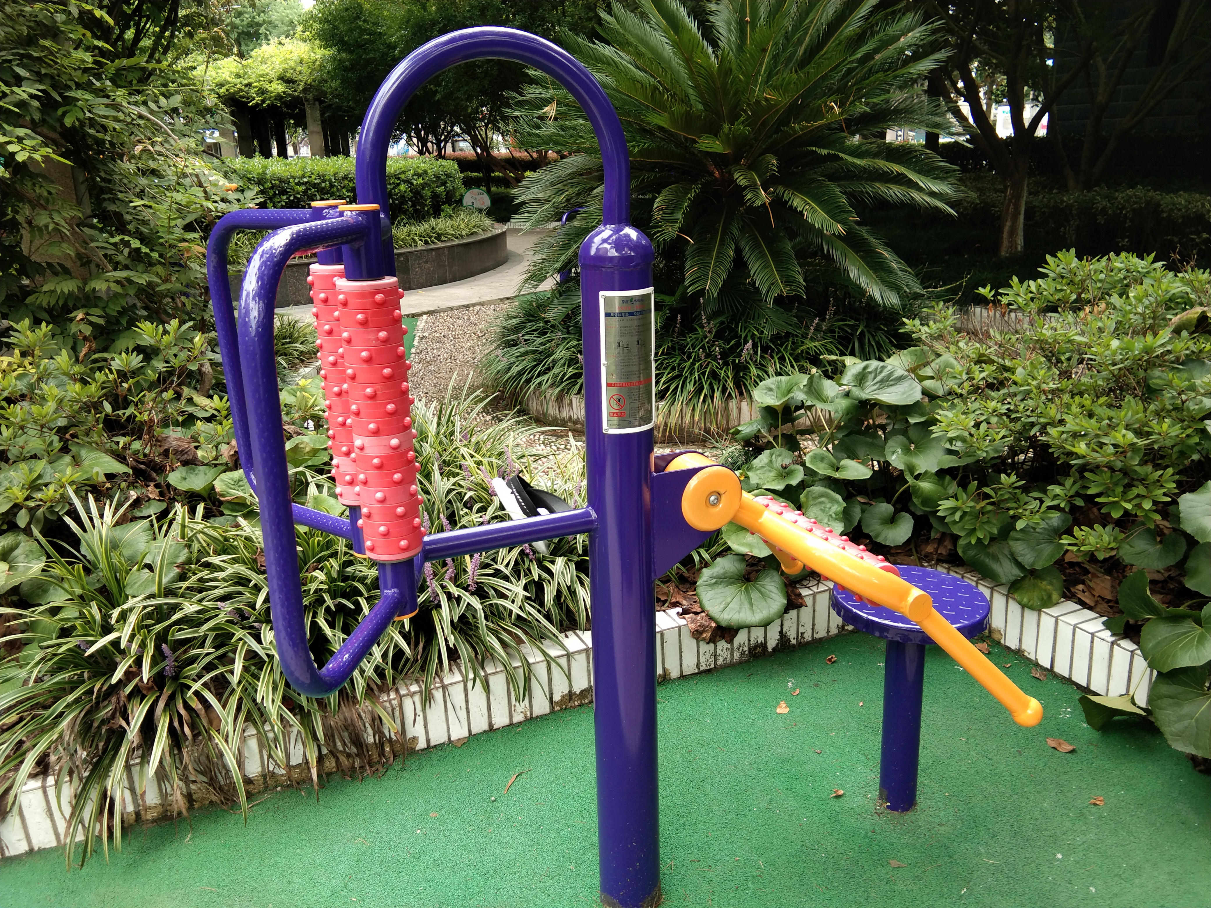 腰背按摩器 腰背按摩器