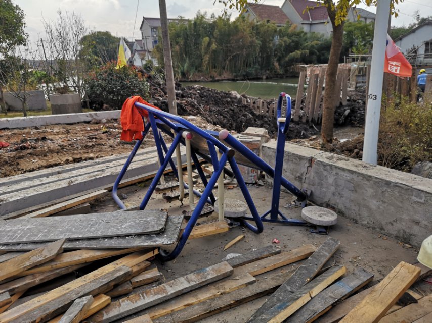 馨苑居委健身苑