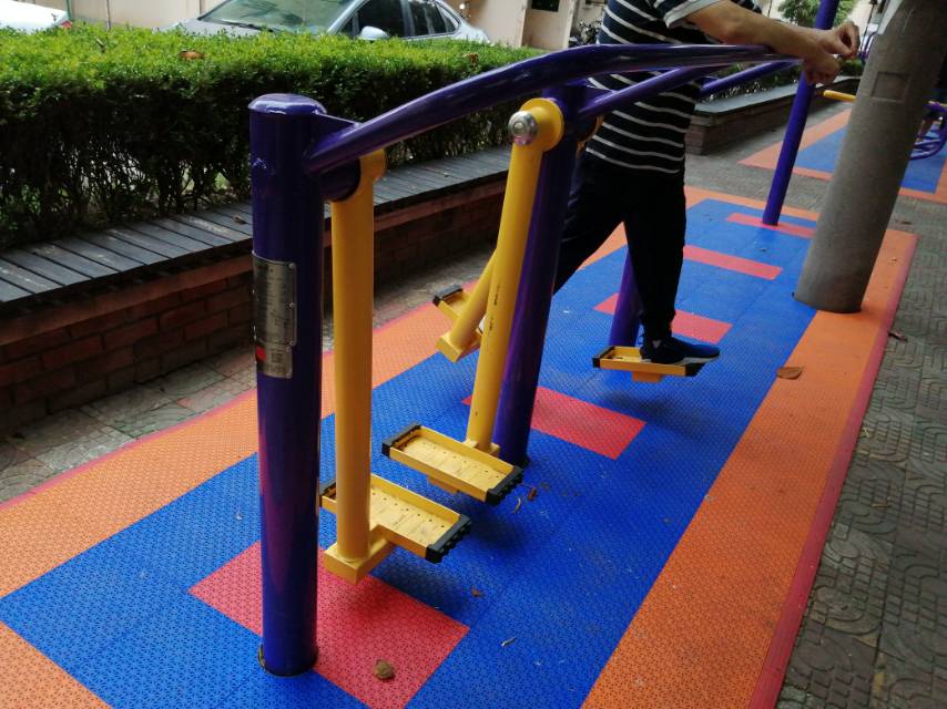 太空漫步機(jī) 太空漫步機(jī)