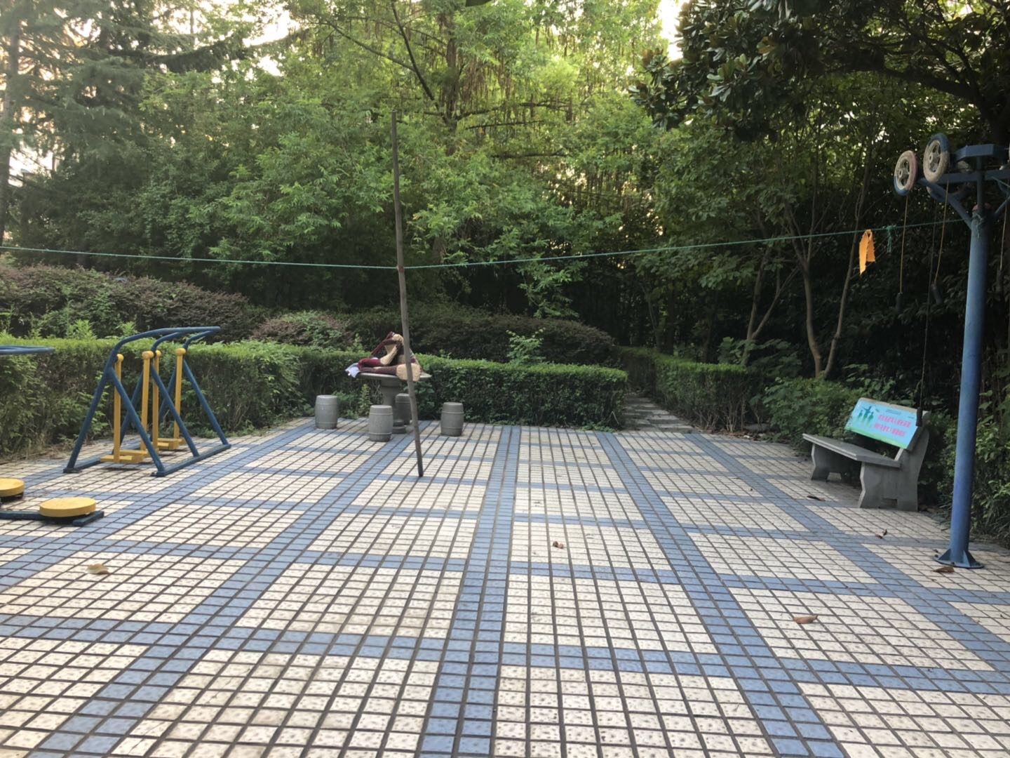 塔城東路365弄健身點(diǎn)