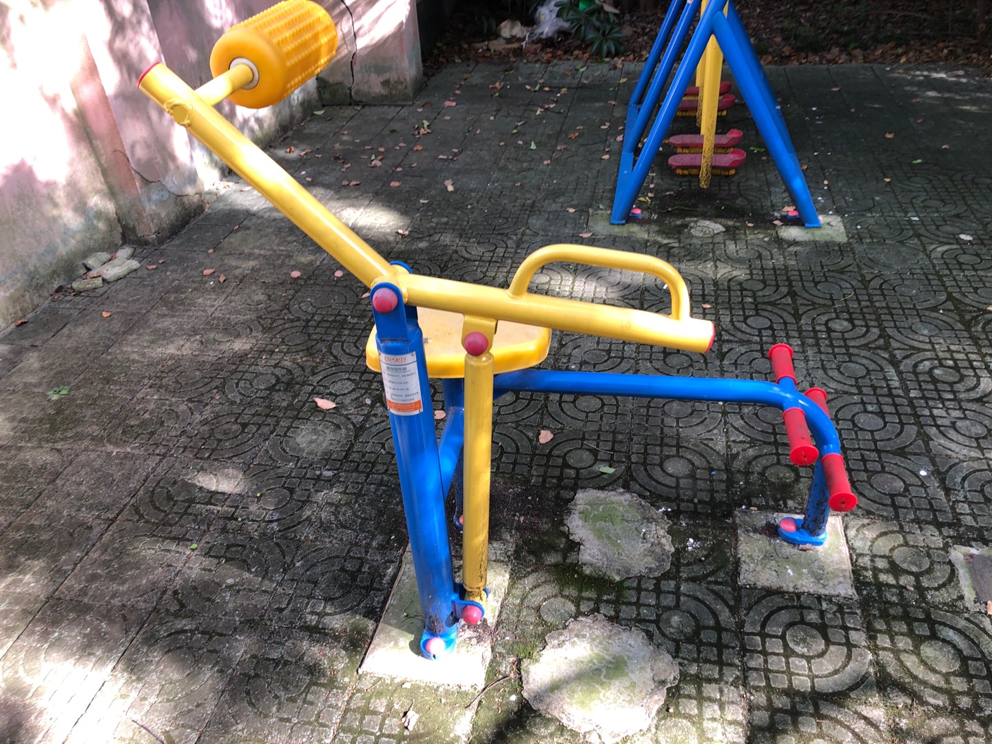 腹背鍛煉器 腹背鍛煉器