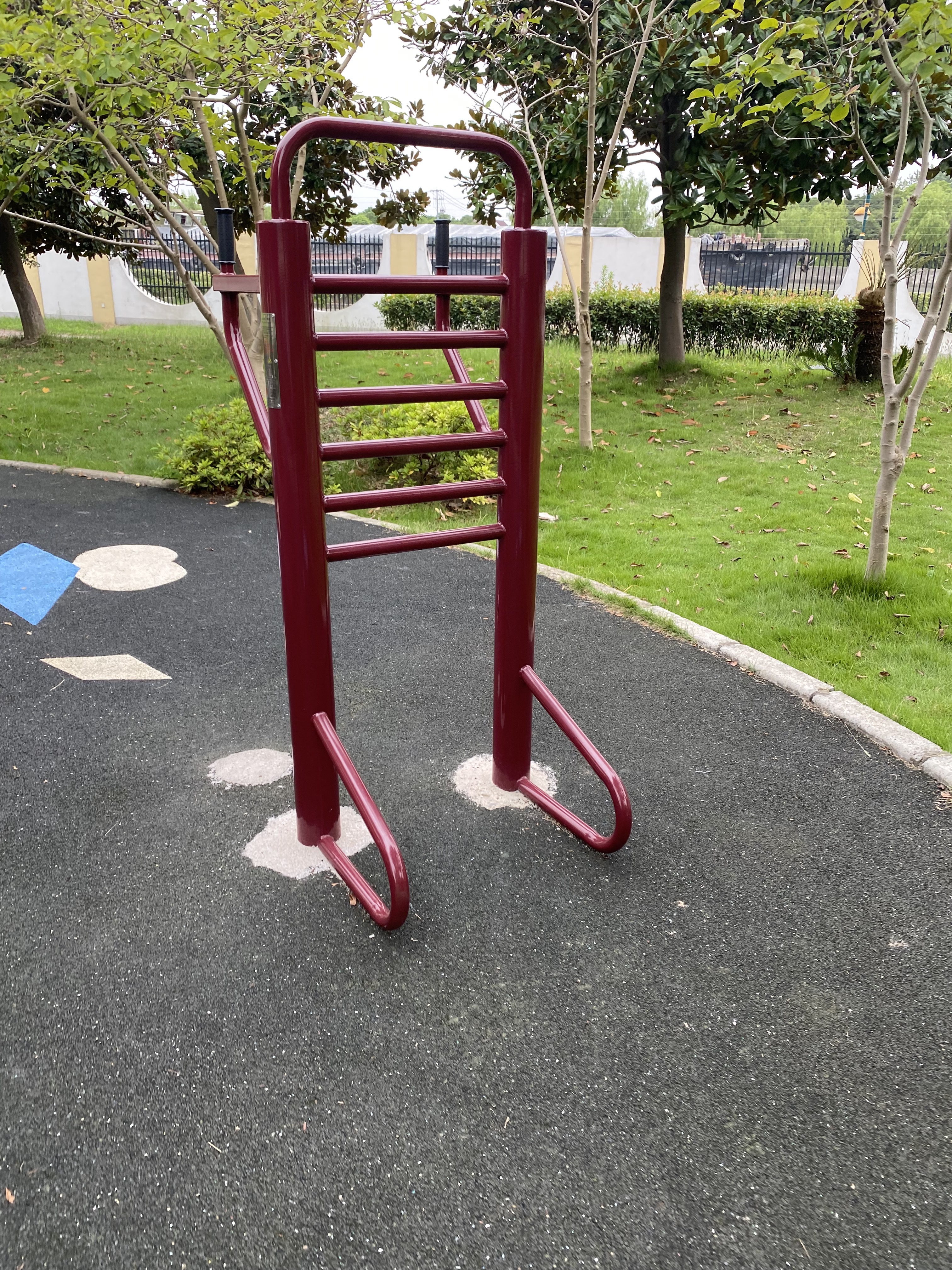 多功能訓練器 多功能訓練器