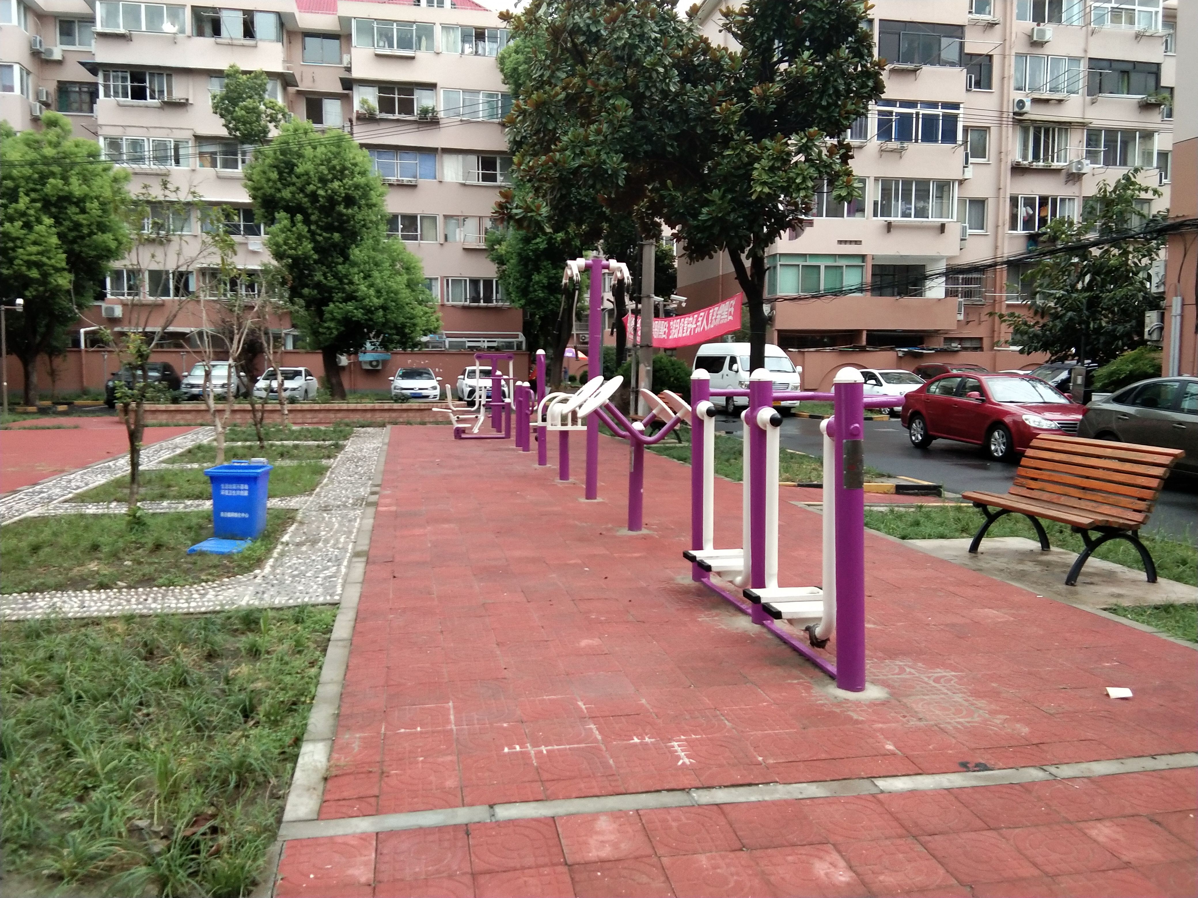 春申新村健身點