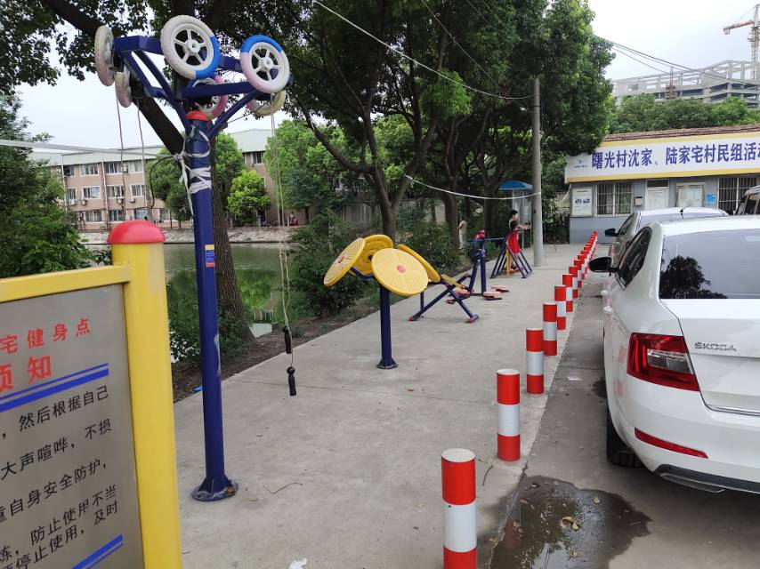 曙光村健身點(diǎn)（3）