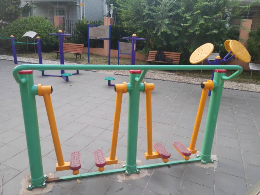 兩聯漫步機 兩聯漫步機