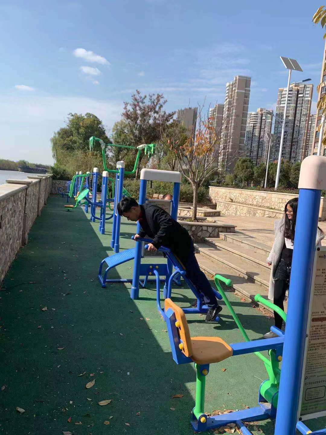 青浦區白鶴鎮白虬江益智健身點