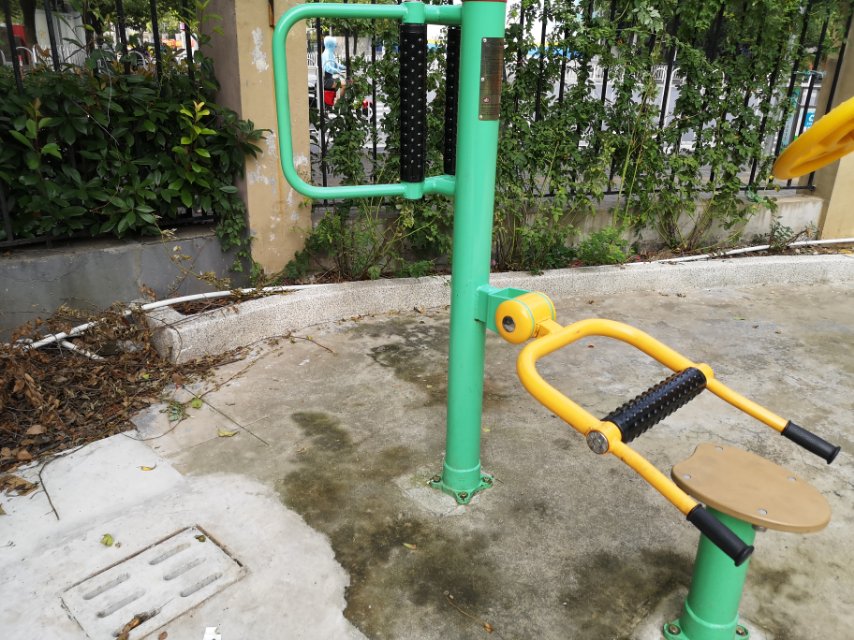 坐式腰背按摩器