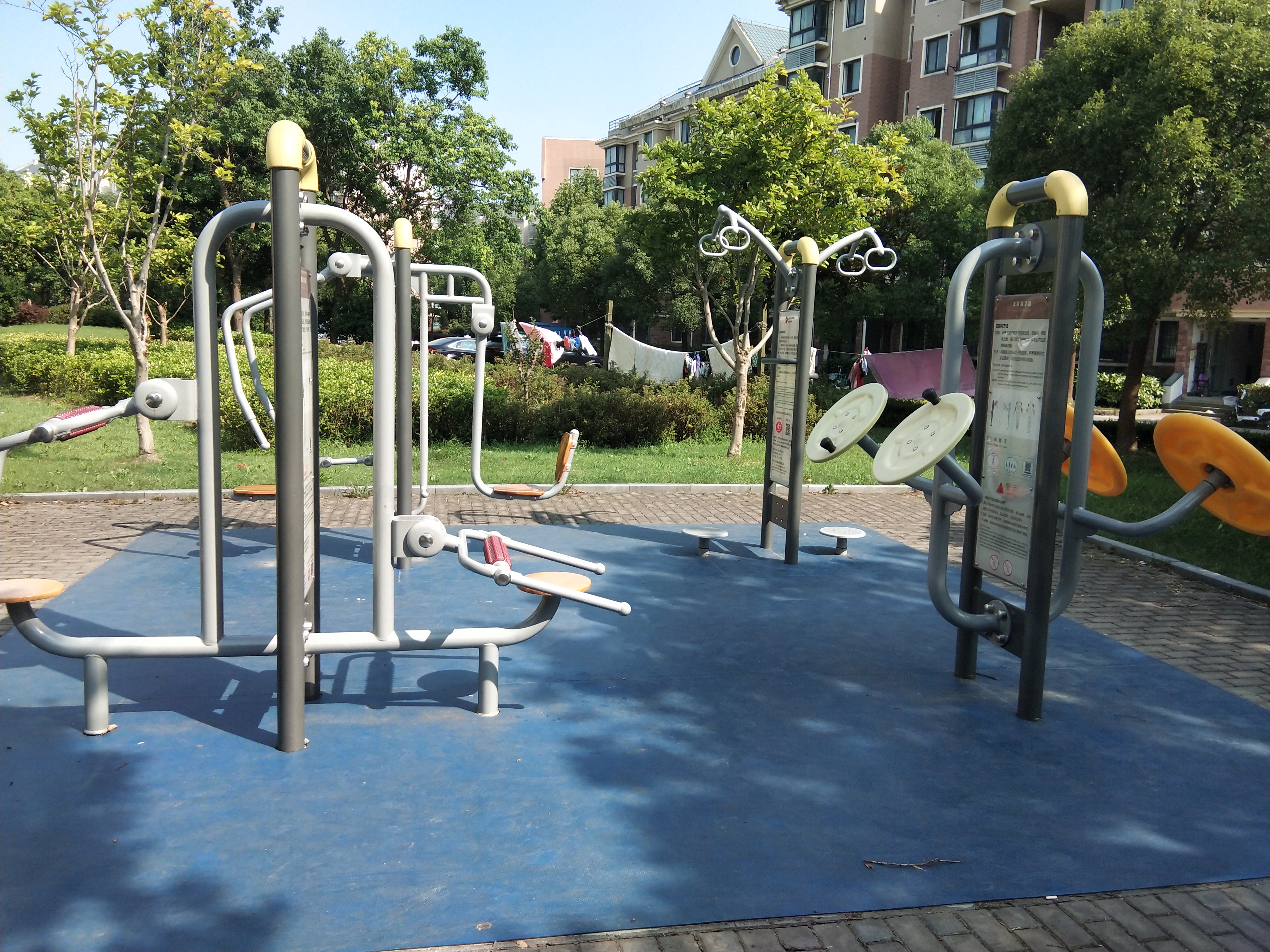 海港新苑第一市民益智健身苑點