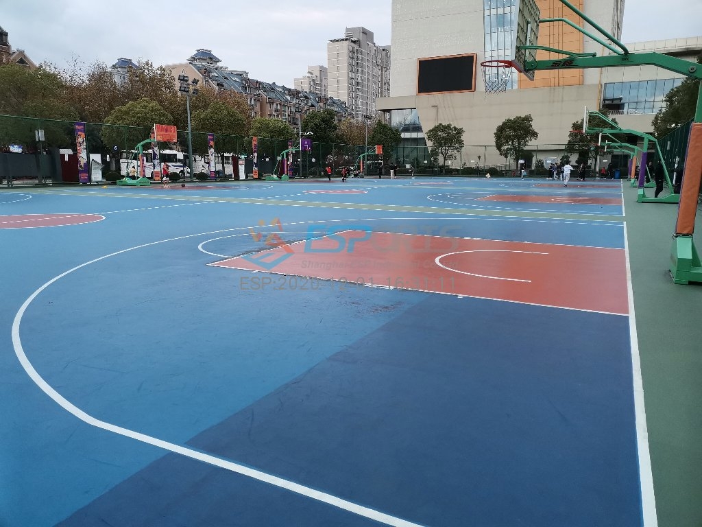 三林體育中心室外籃球場