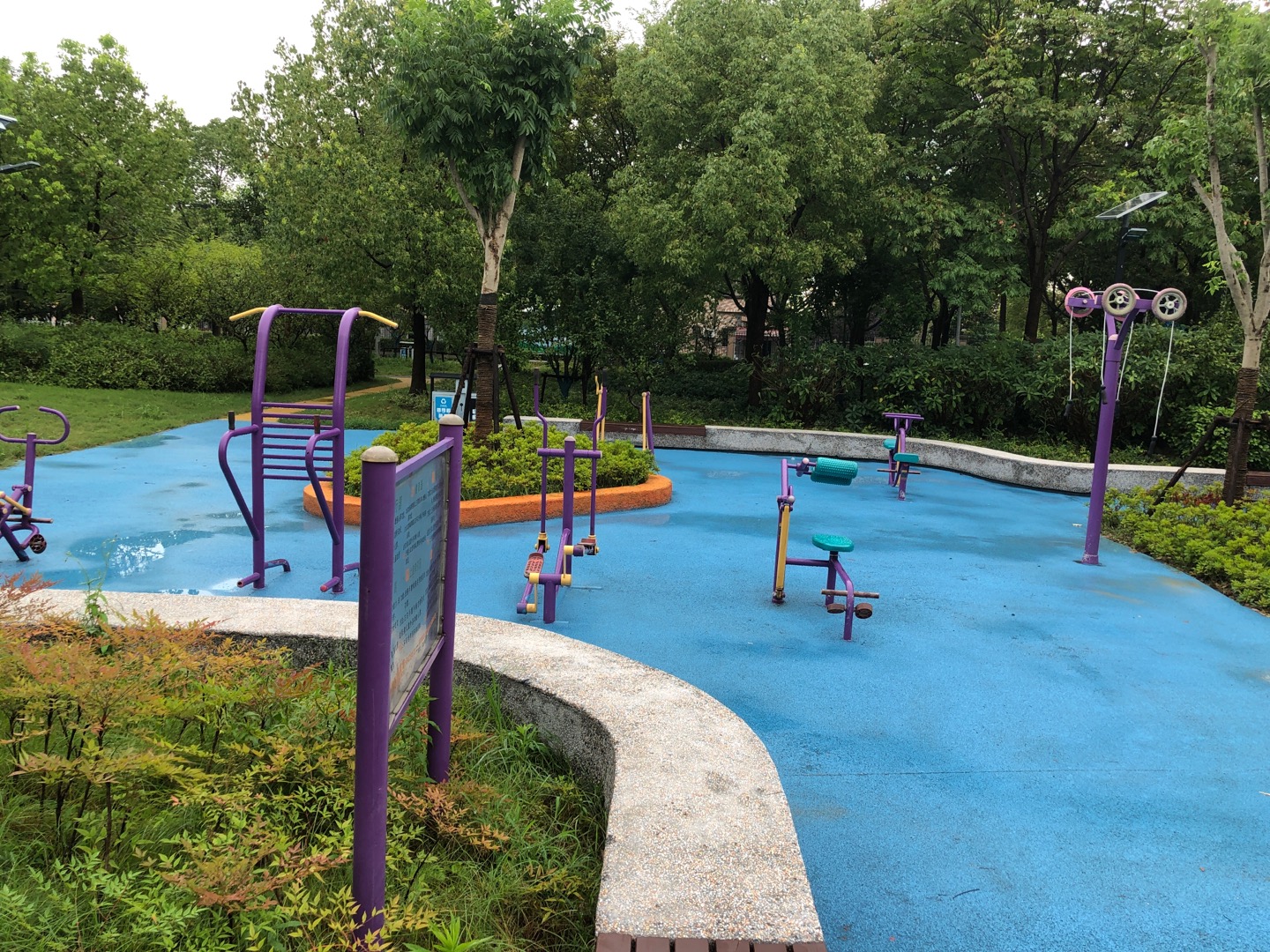 元祥居委F健身苑點