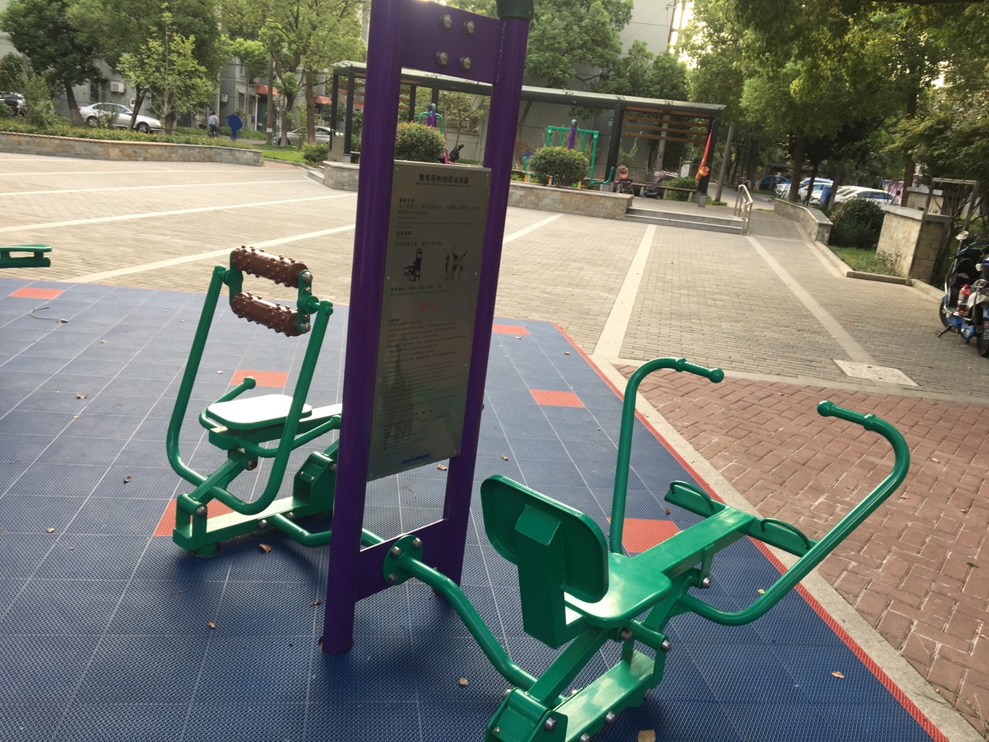 腹背屈伸/劃船訓(xùn)練器 腹背屈伸/劃船訓(xùn)練器