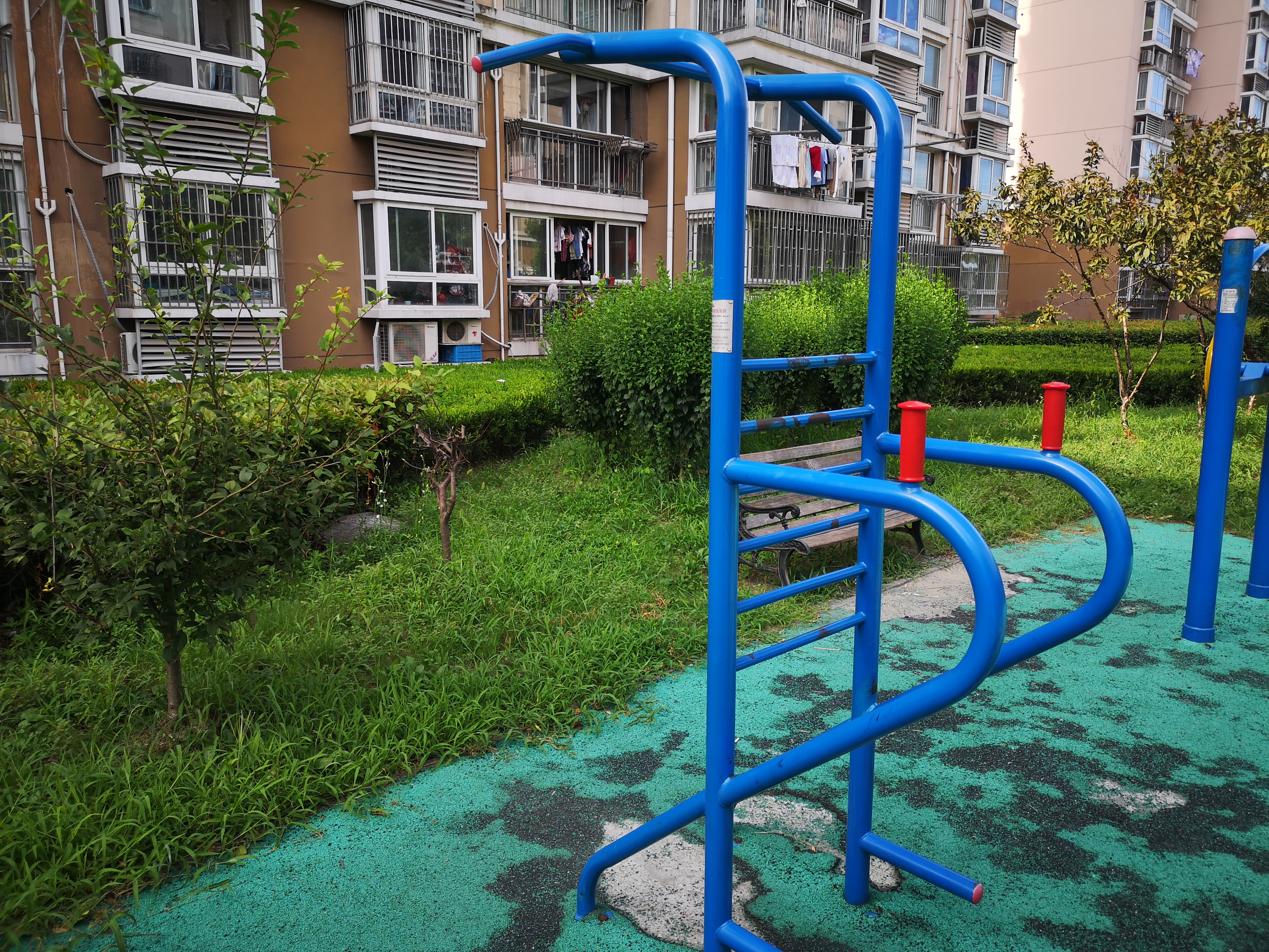 多功能訓練器 多功能訓練器