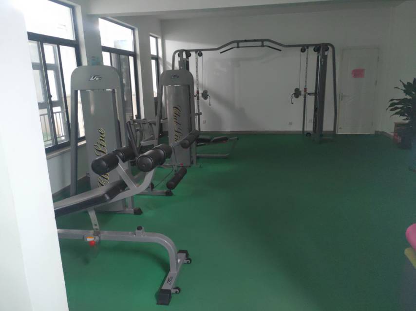 方泰分中心百姓健身房