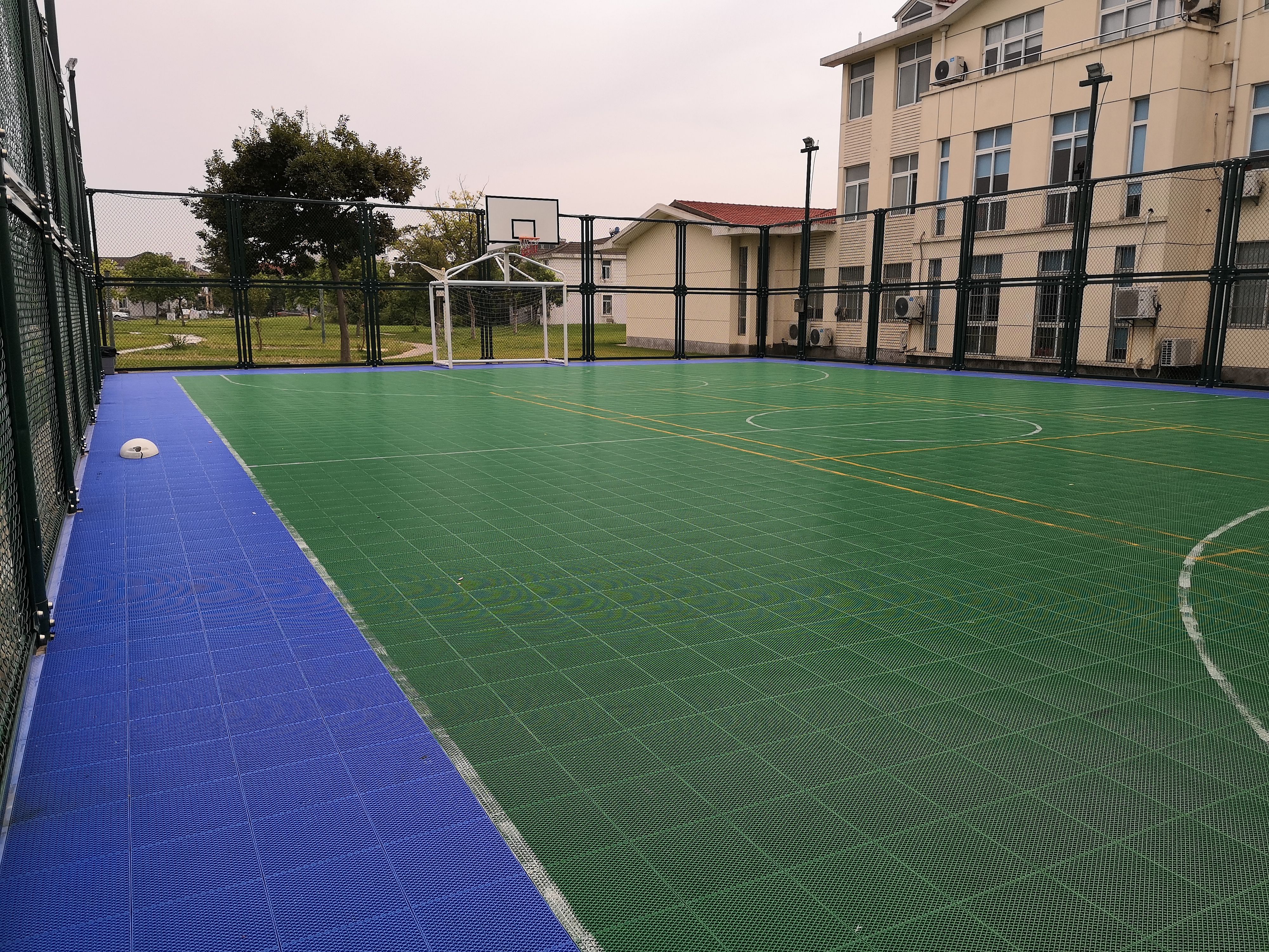 新寶社區(qū)多功能運動場